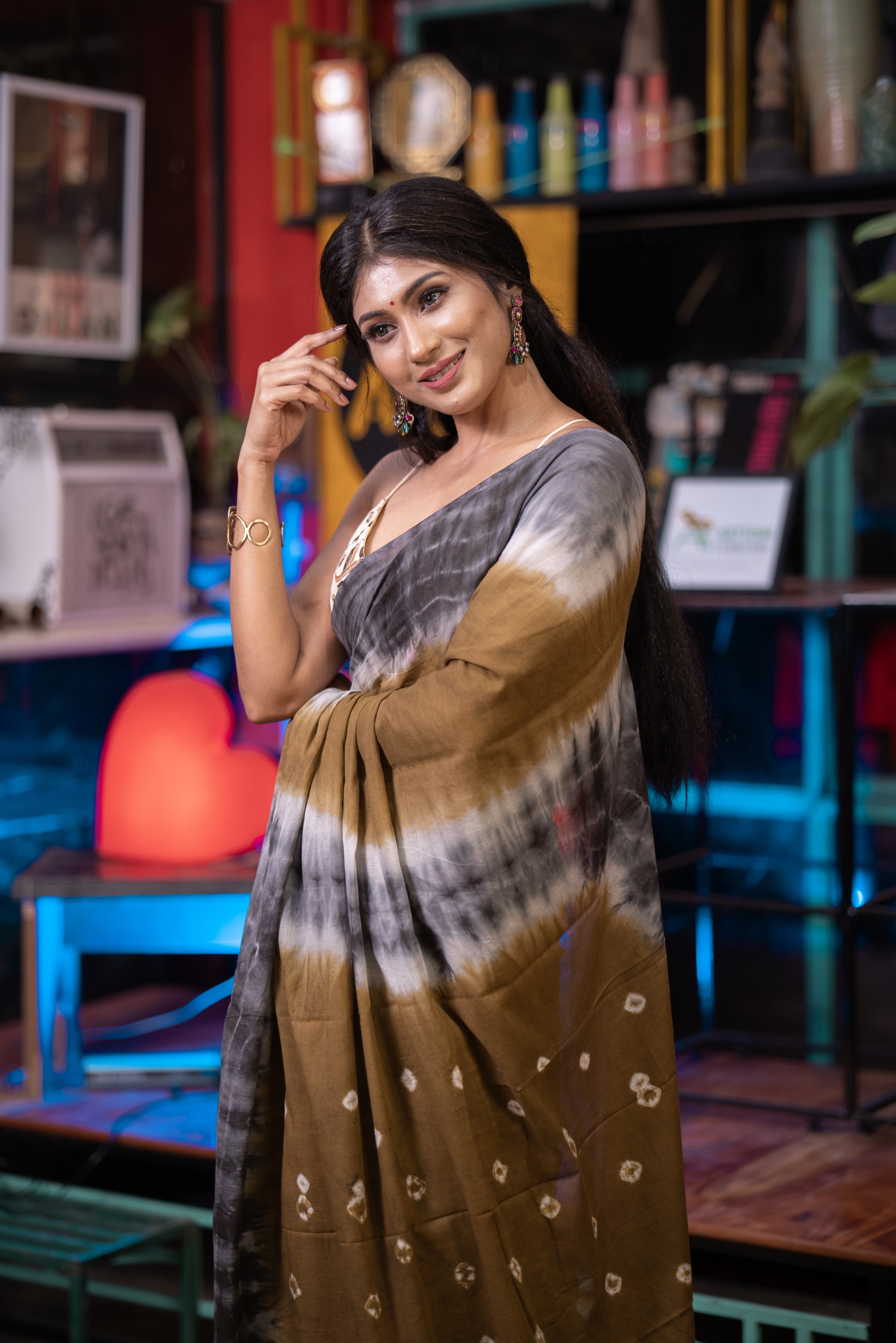 Bandhani Mulmul Cotton Saree- Ash brown