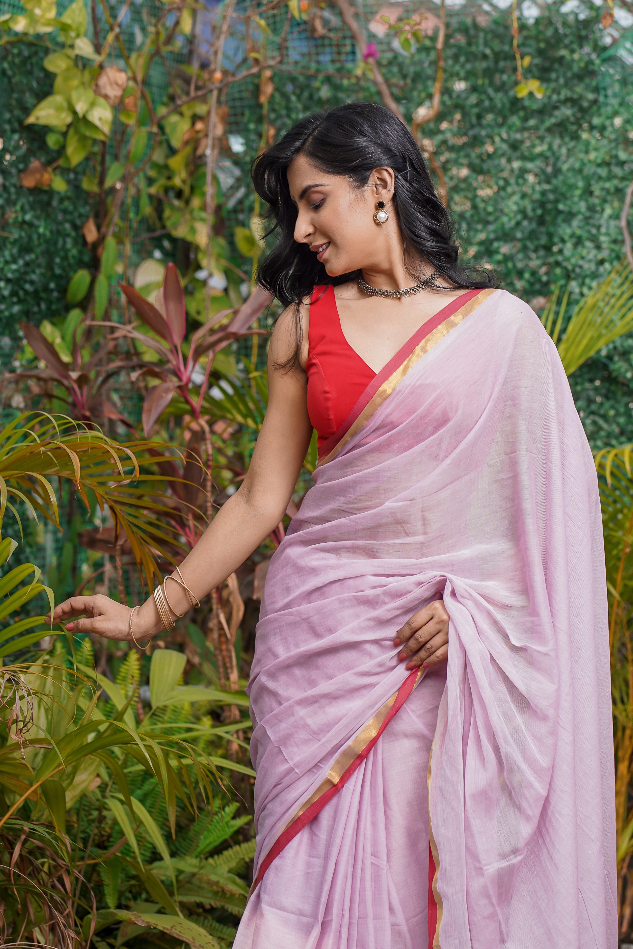 Baby Pink Mul Mul Cotton Saree With Red Golden Border