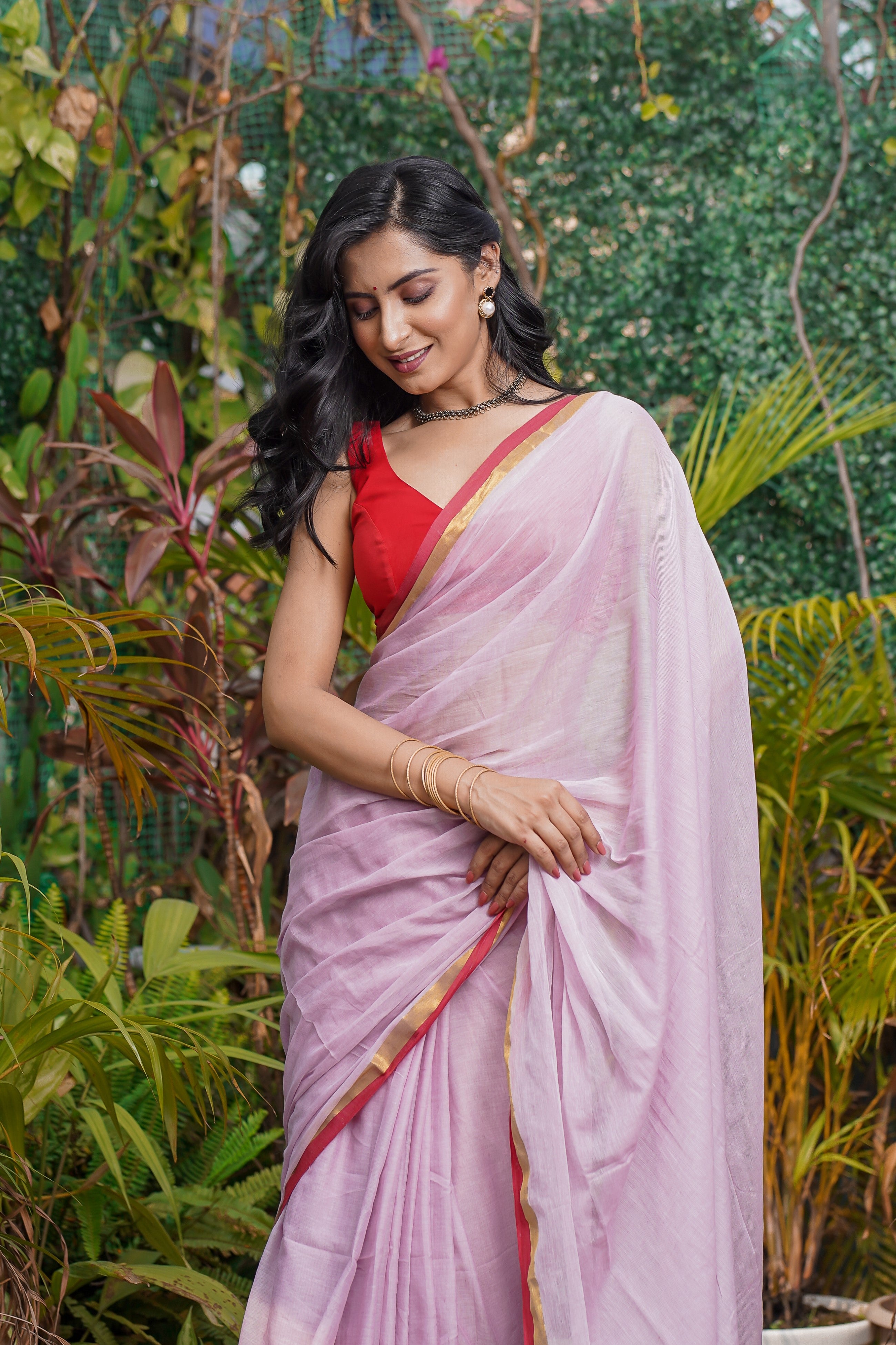 Baby Pink Mul Mul Cotton Saree With Red Golden Border