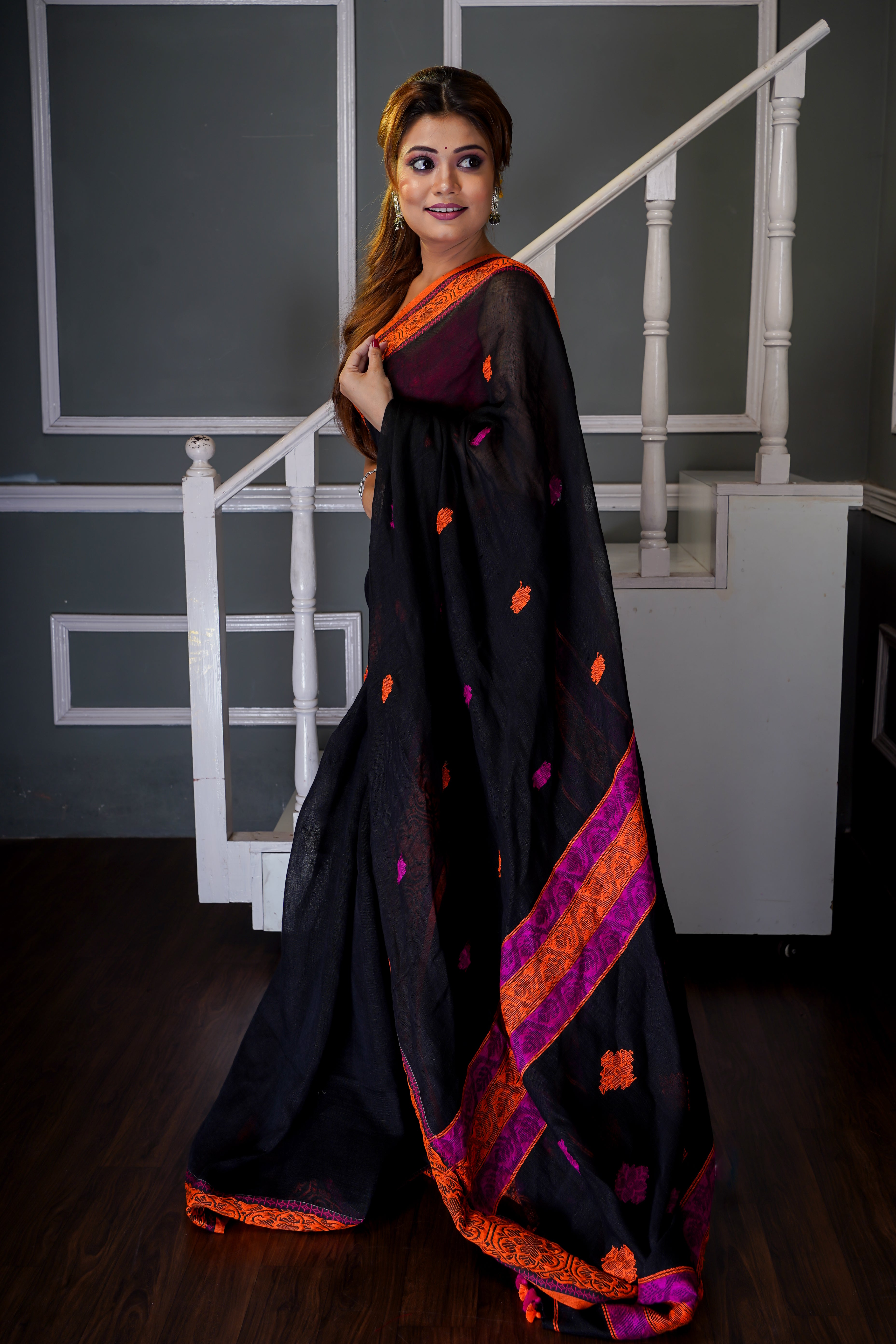 Black & Orange Linen Hand Woven Jamdani Saree