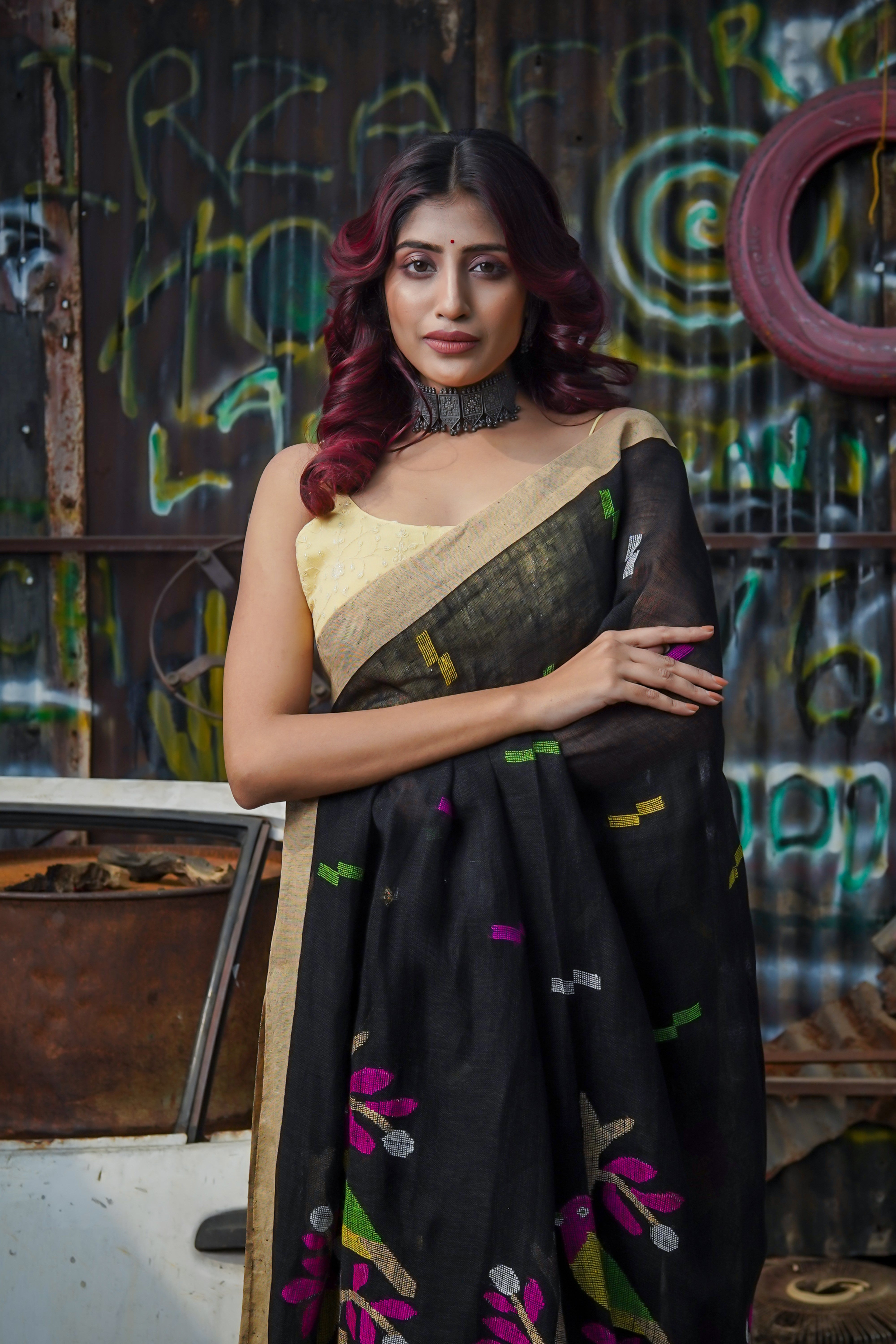 Birds Hand Weaving Linen Jamdani Saree-Black
