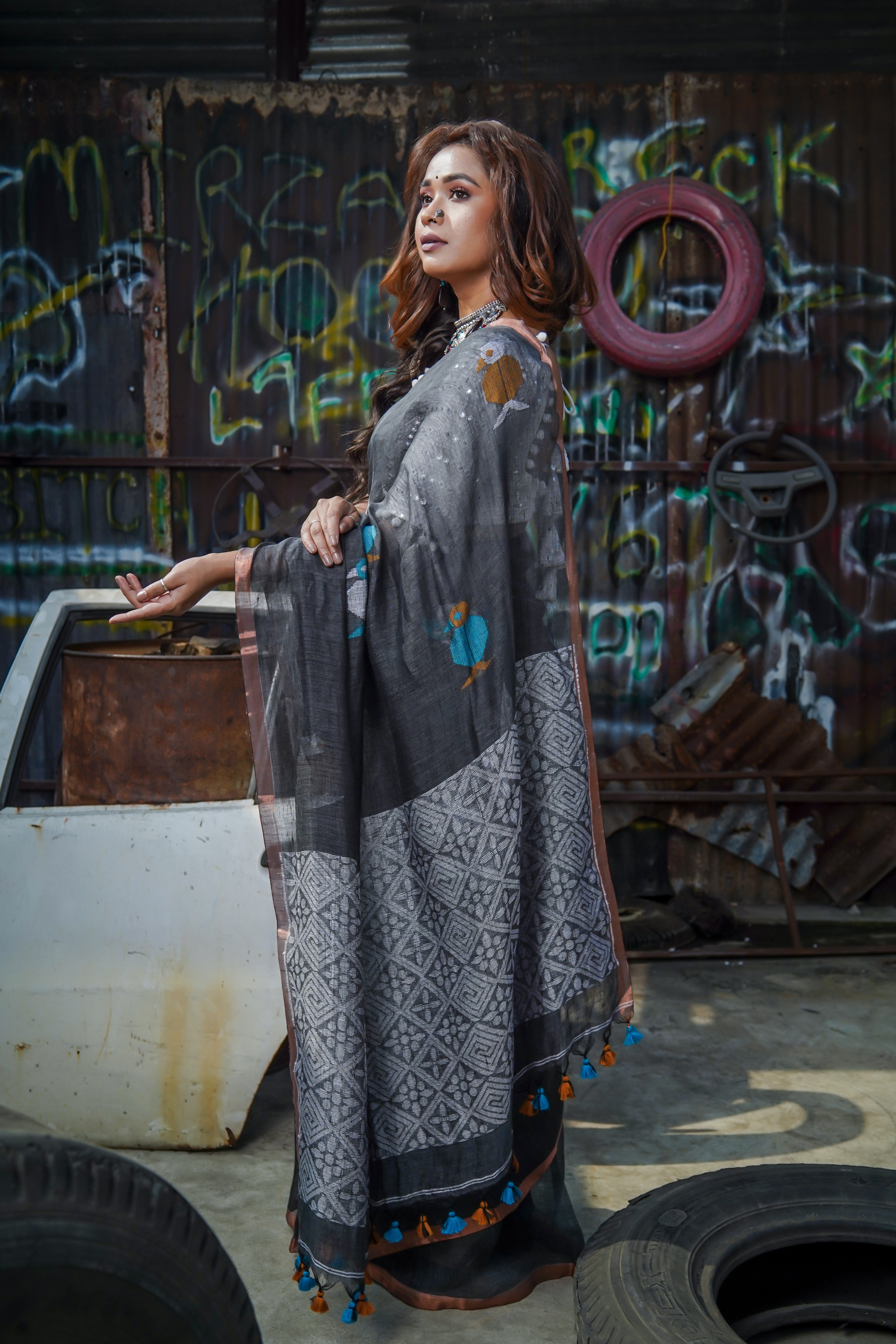 Handwoven Grey Linen Jamdani Saree with Penguin Animal Print