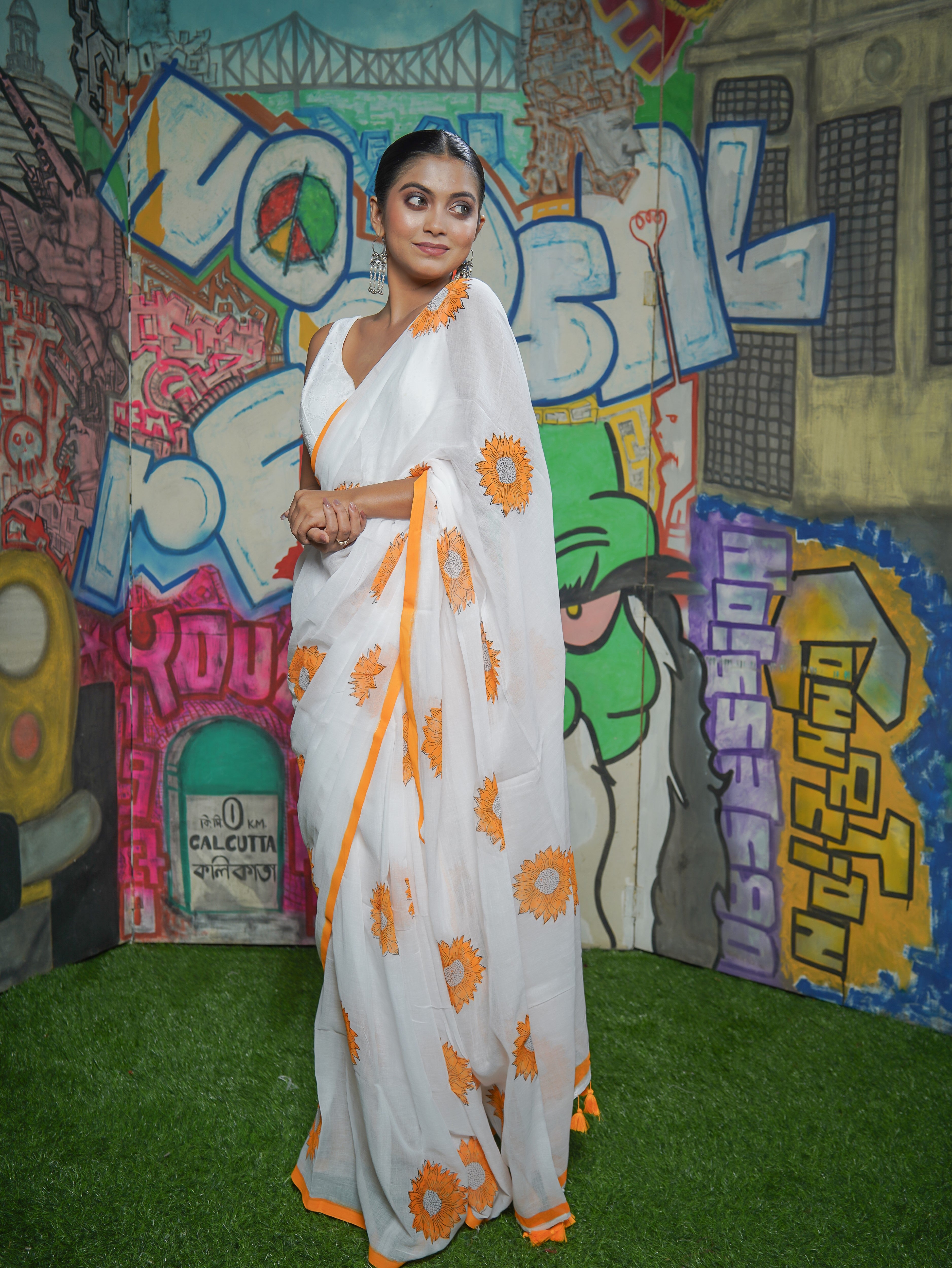 Hand-Printed Sunflower Mulmul Cotton Saree- White