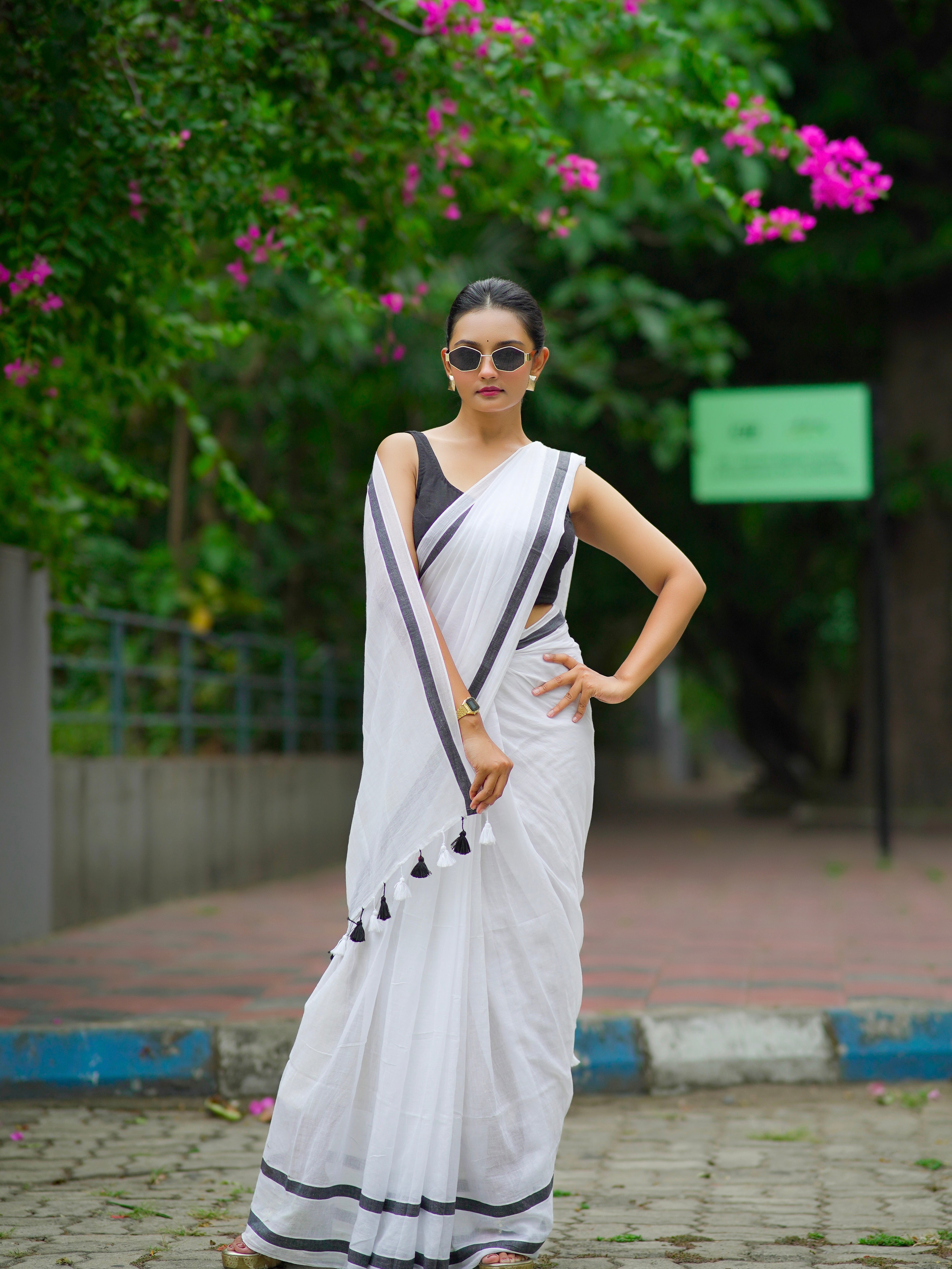 Pure Mul Mul Cotton Saree- Black White