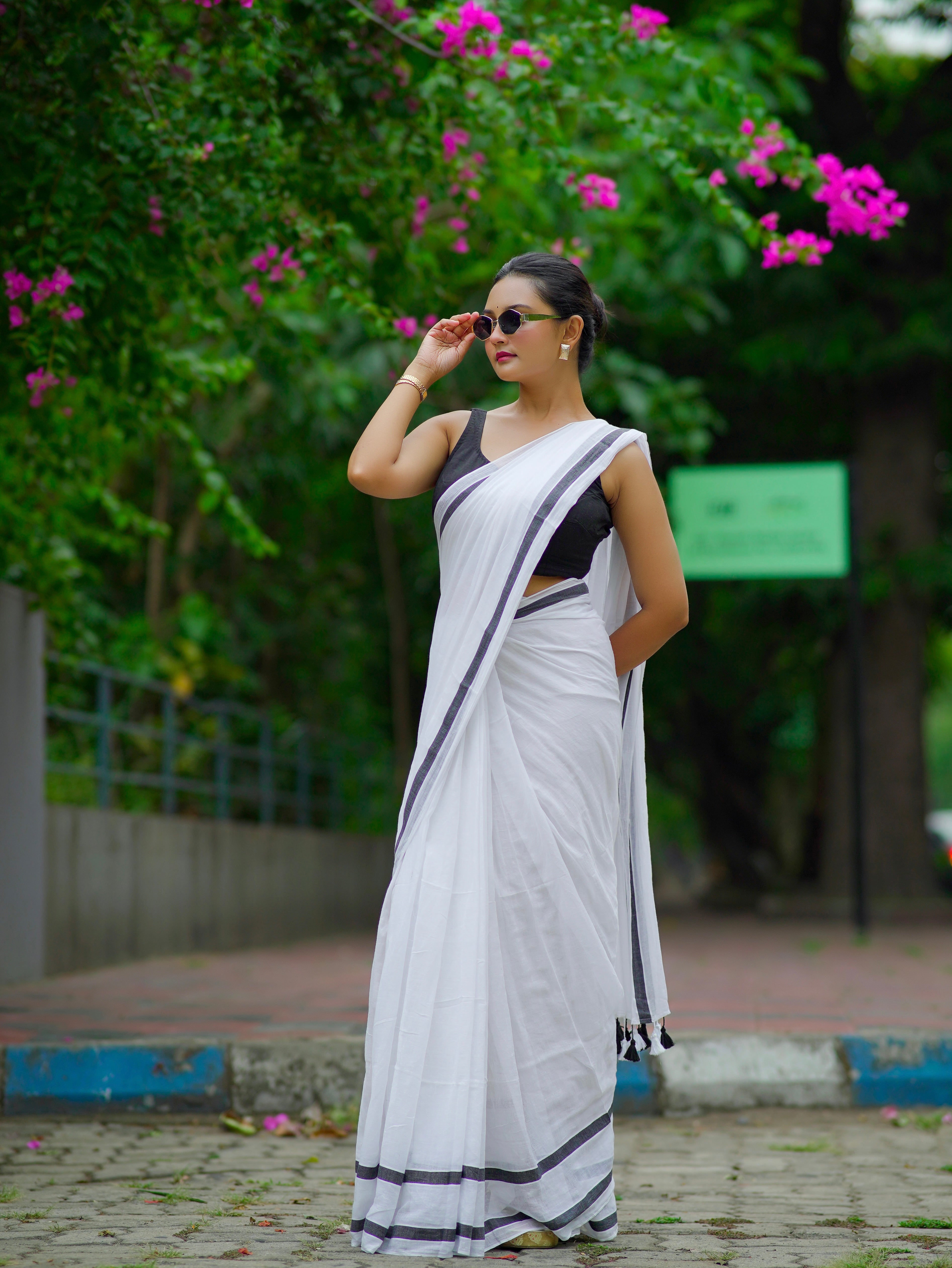 Pure Mul Mul Cotton Saree- Black White