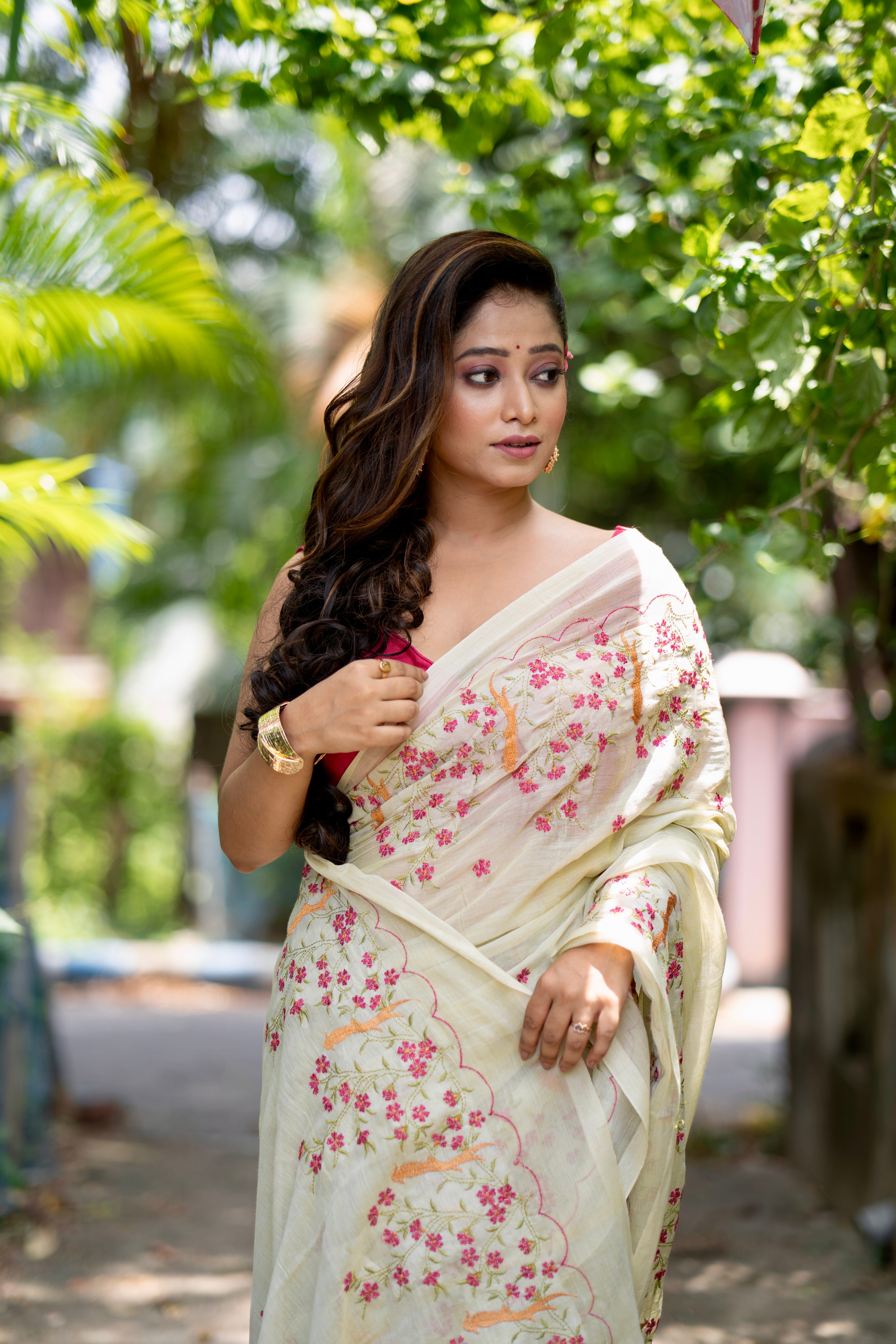 Mul Mul Cotton Embroidery Saree-Lime Green