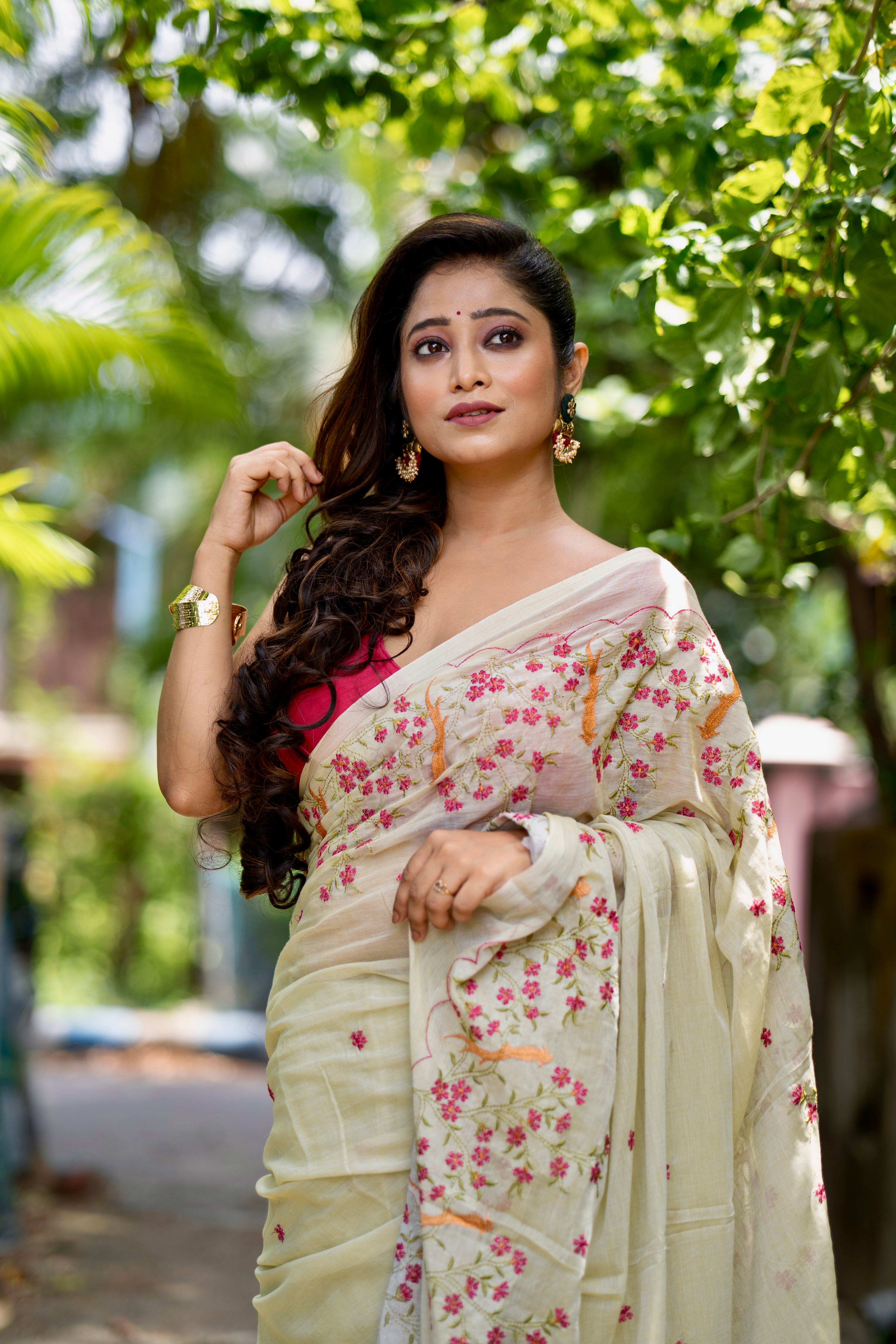 Mul Mul Cotton Embroidery Saree-Lime Green