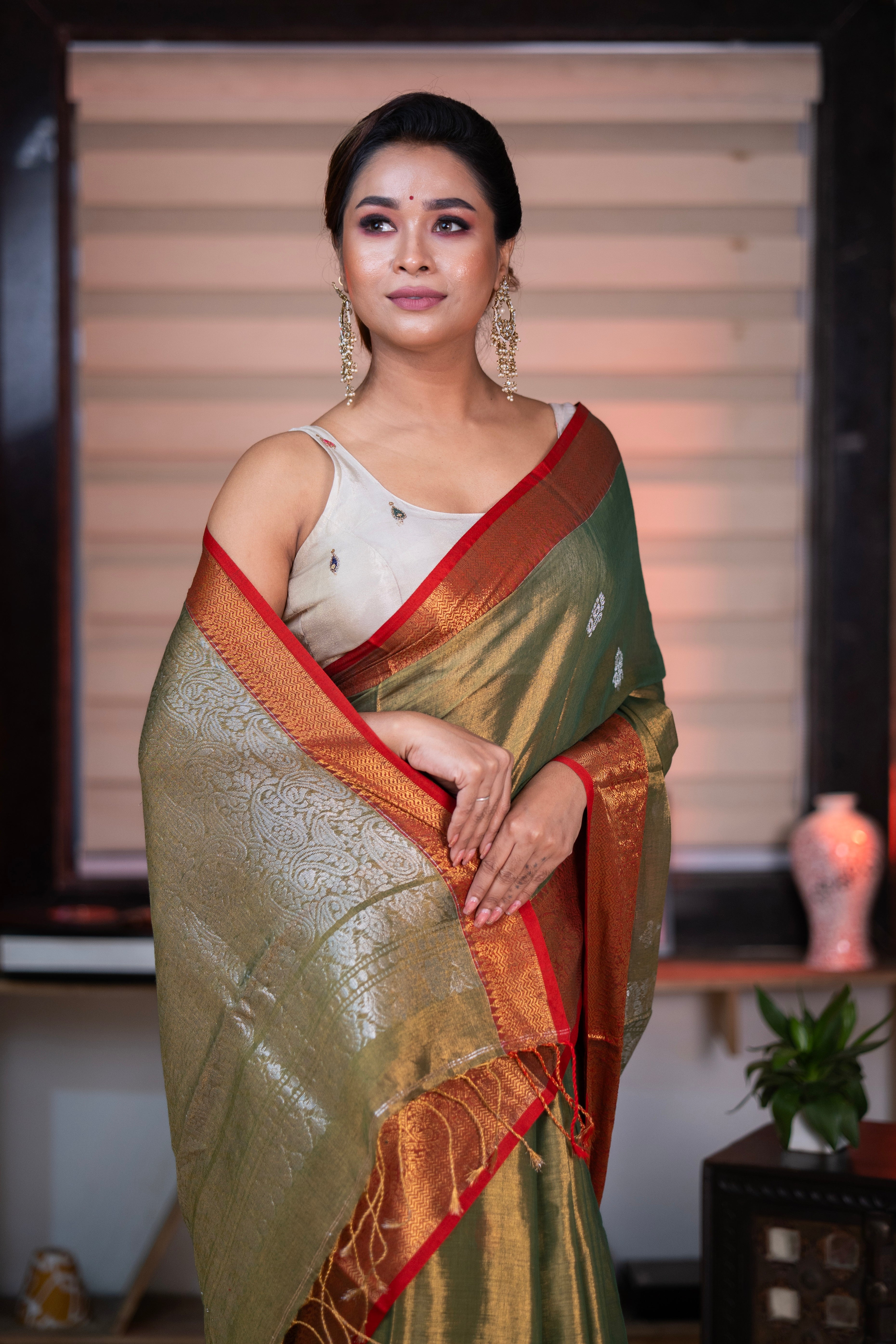 Metallic Olive Tissue Linen Handwoven Saree