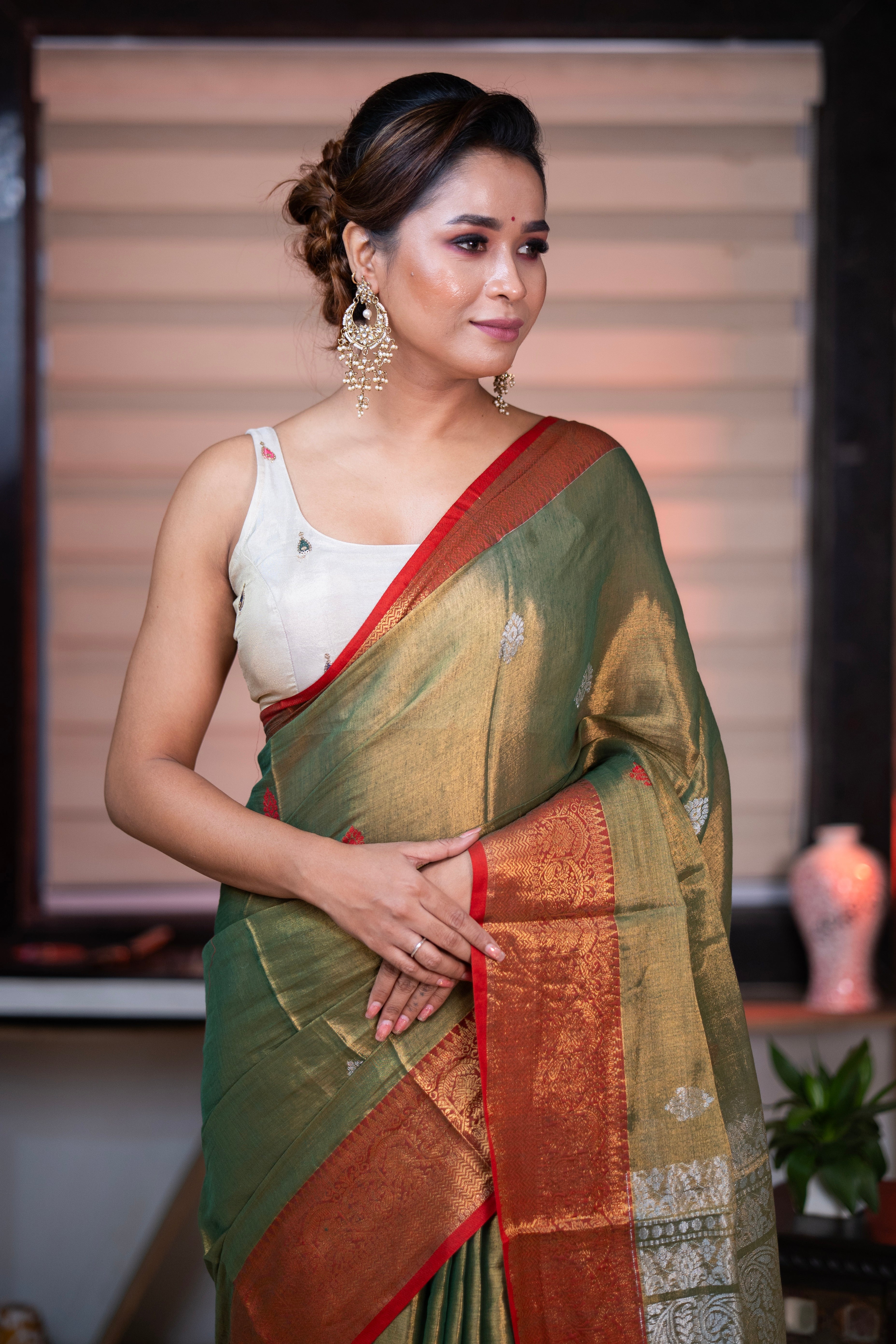 Metallic Olive Tissue Linen Handwoven Saree