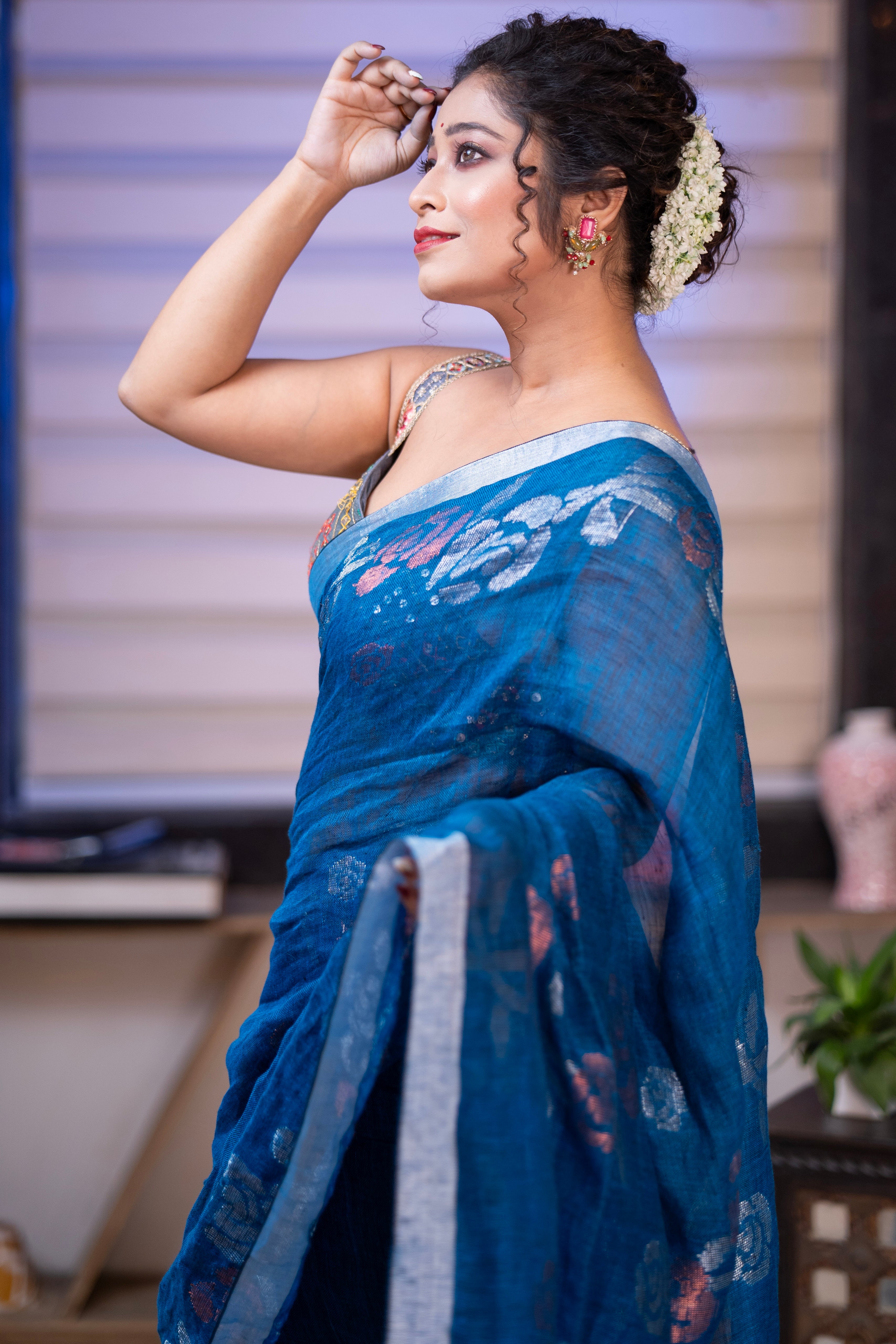 Blue Rose Linen Hand Woven Jamdani Saree