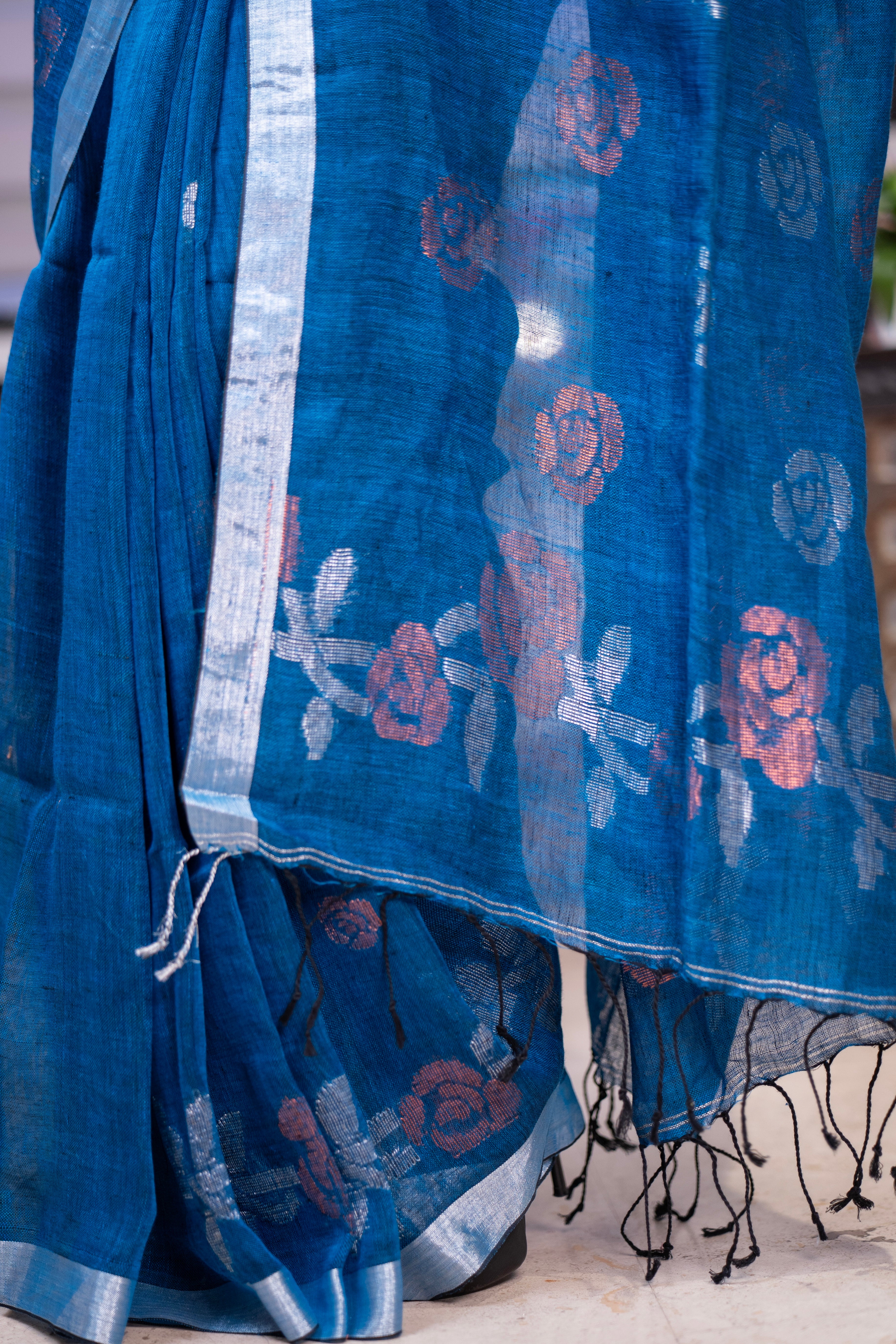 Blue Rose Linen Hand Woven Jamdani Saree