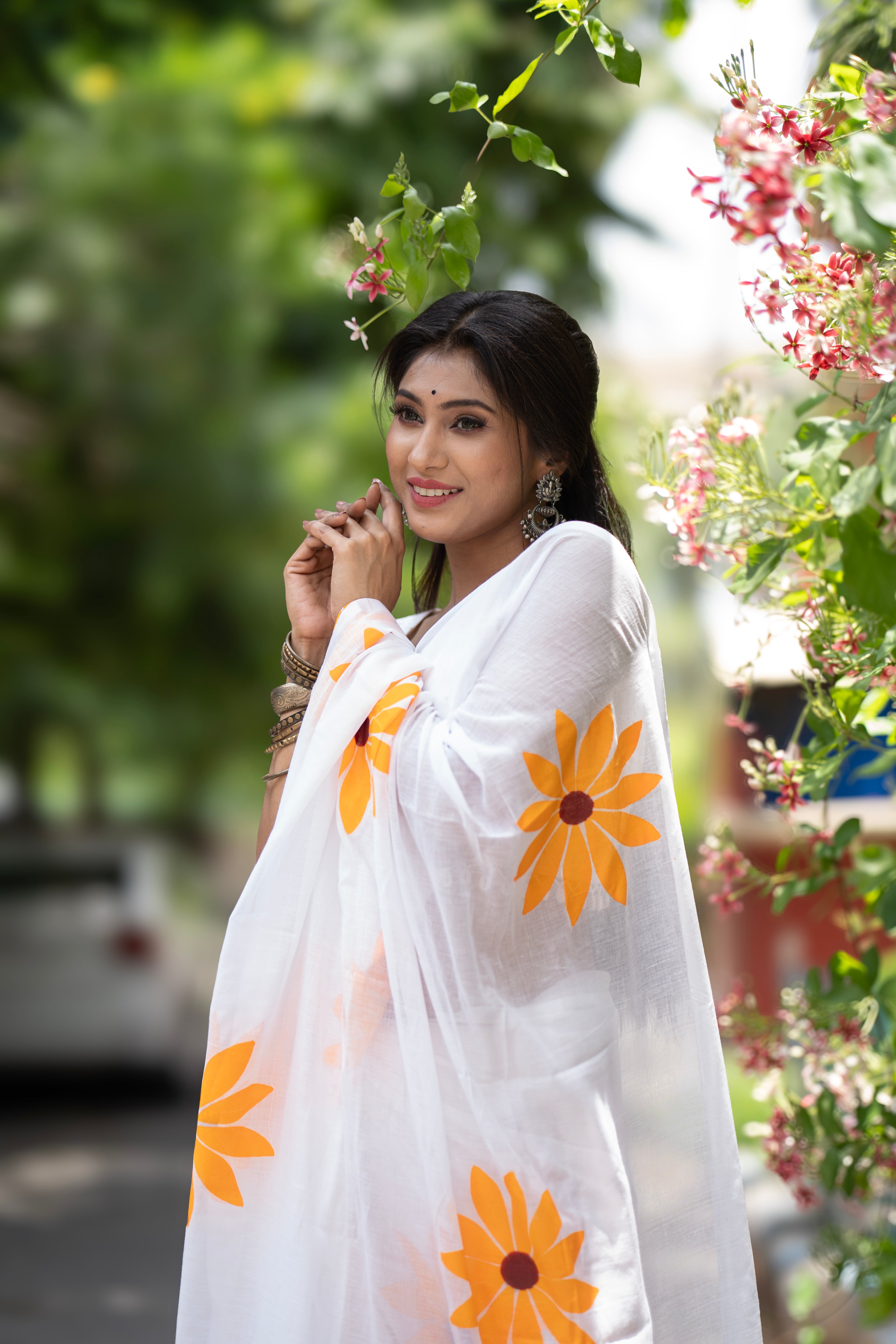 Hand Printed flowers mulmul cotton saree-white
