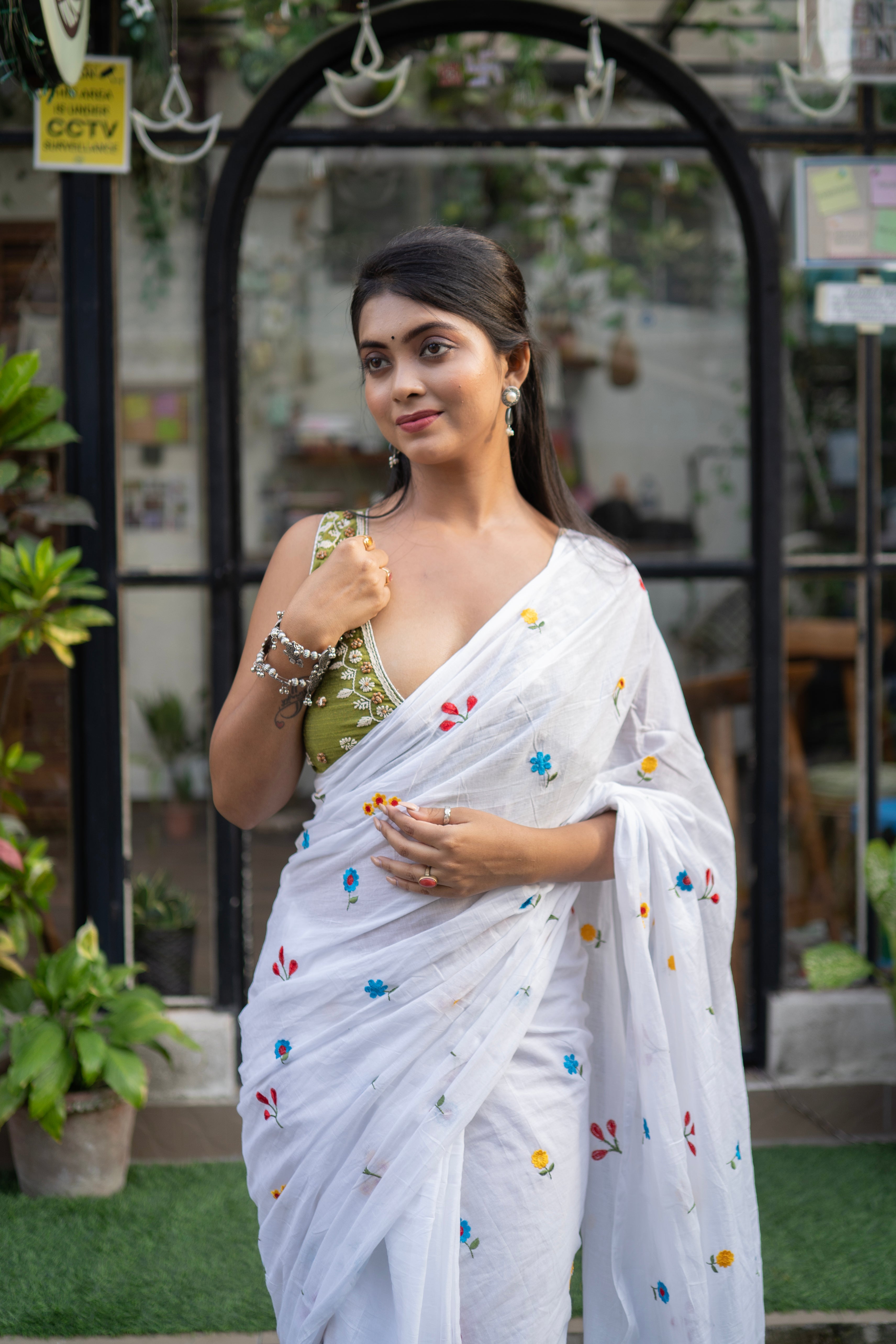 White Embroidered Mul Mul Cotton Saree