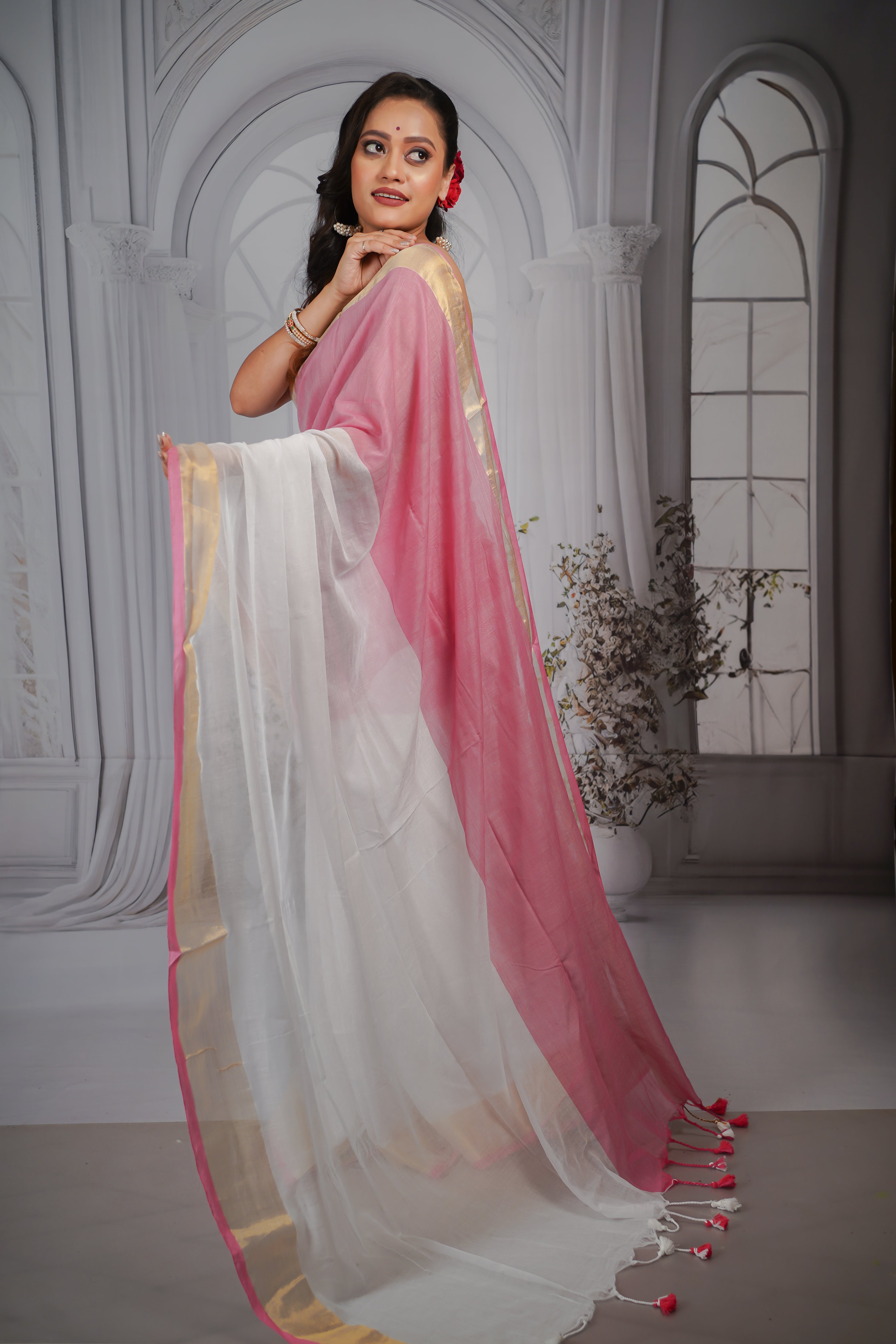 White & Pink Mul Mul Cotton Saree