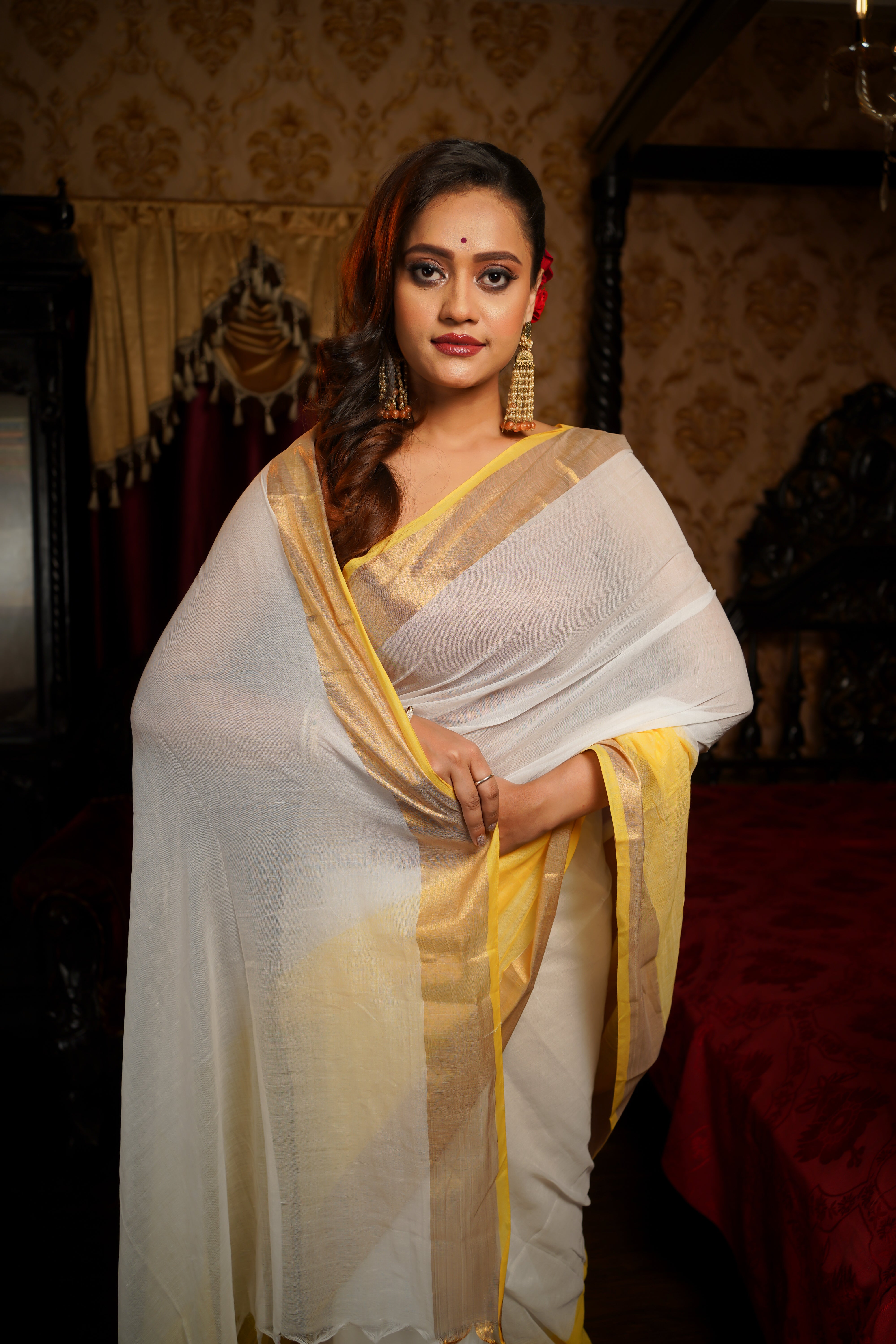 Rangriti Pure Mul Mul Cotton Saree-White & yellow