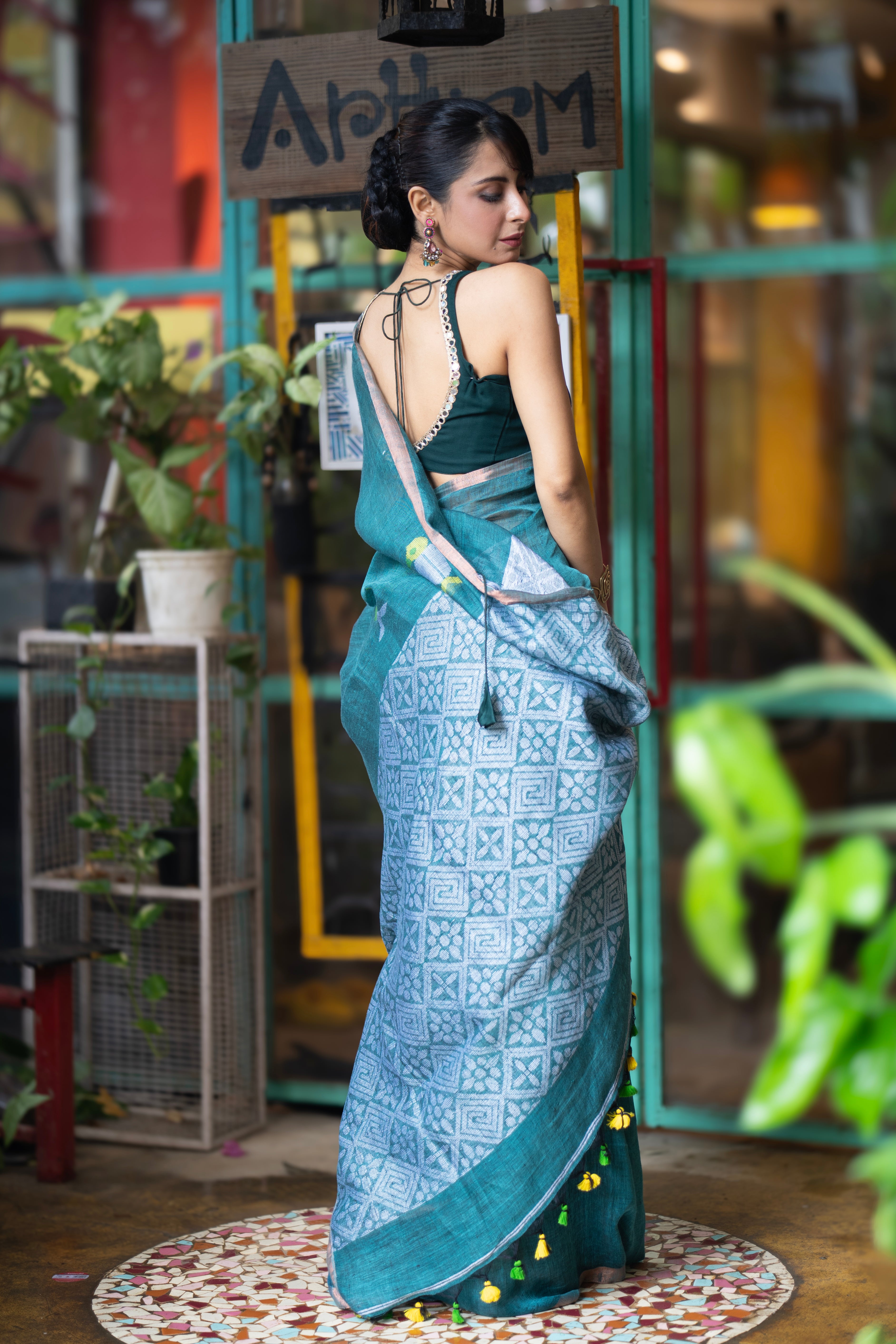 Handwoven Green Linen Jamdani Saree with Penguin Animal Print