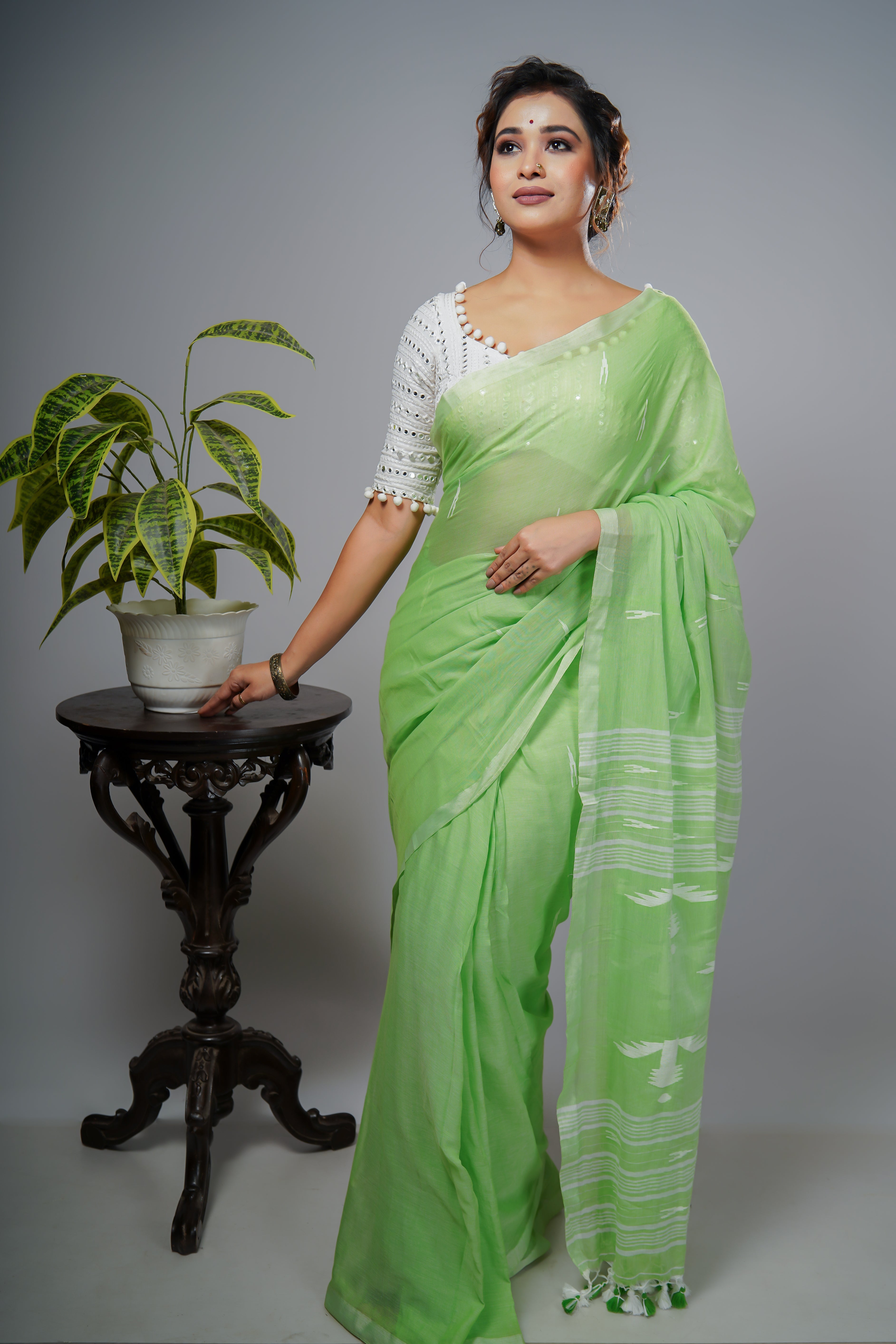 Vanya LIGHT GREEN PURE MUL MUL COTTON HAND WEAVING SAREE