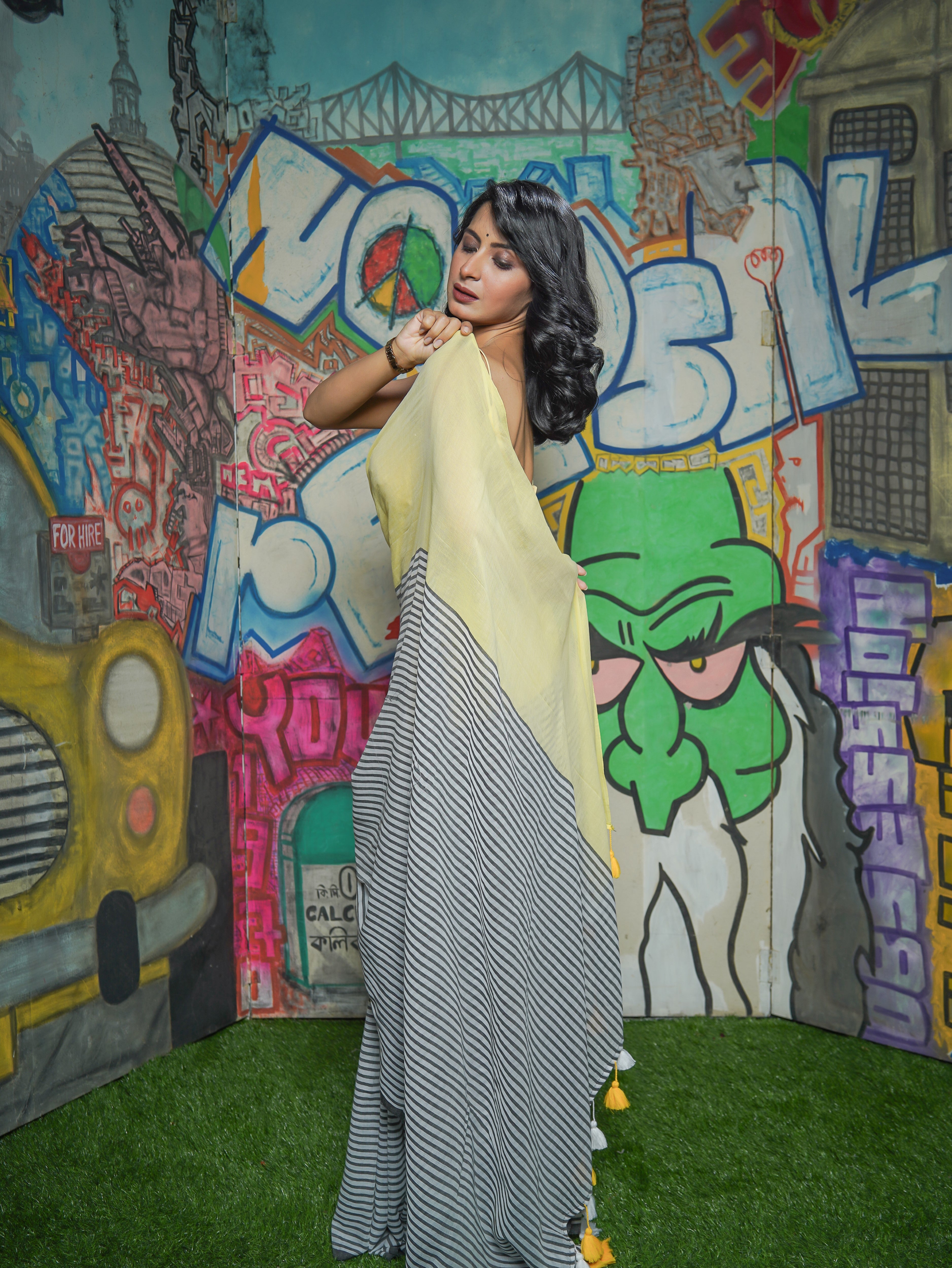Light Yellow Half-half Check Mul Cotton Saree