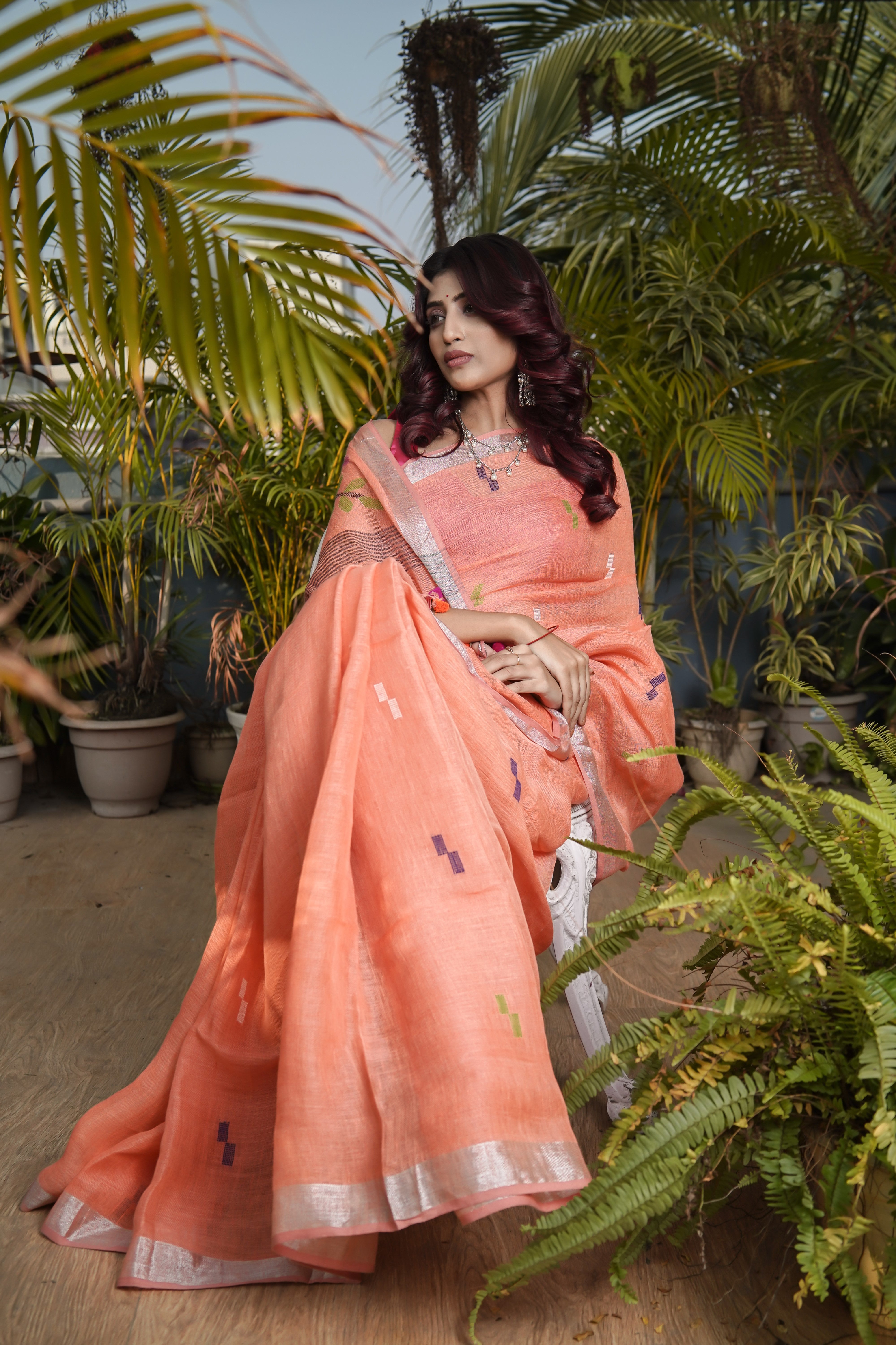 Birds Printed Hand Weaving Linen Jamdani Saree-Peach