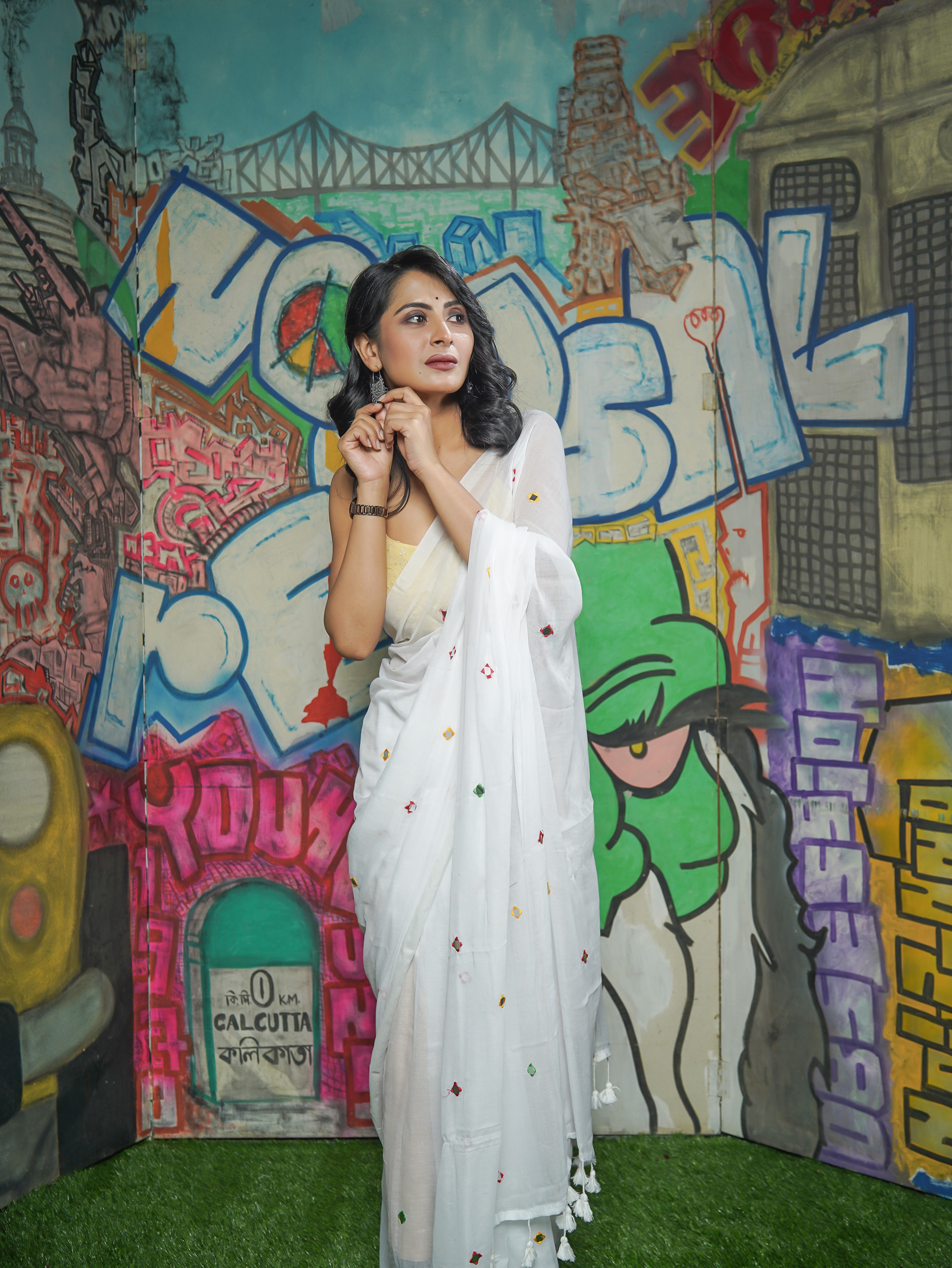 Pure Mul Cotton Mirror Work Saree- White