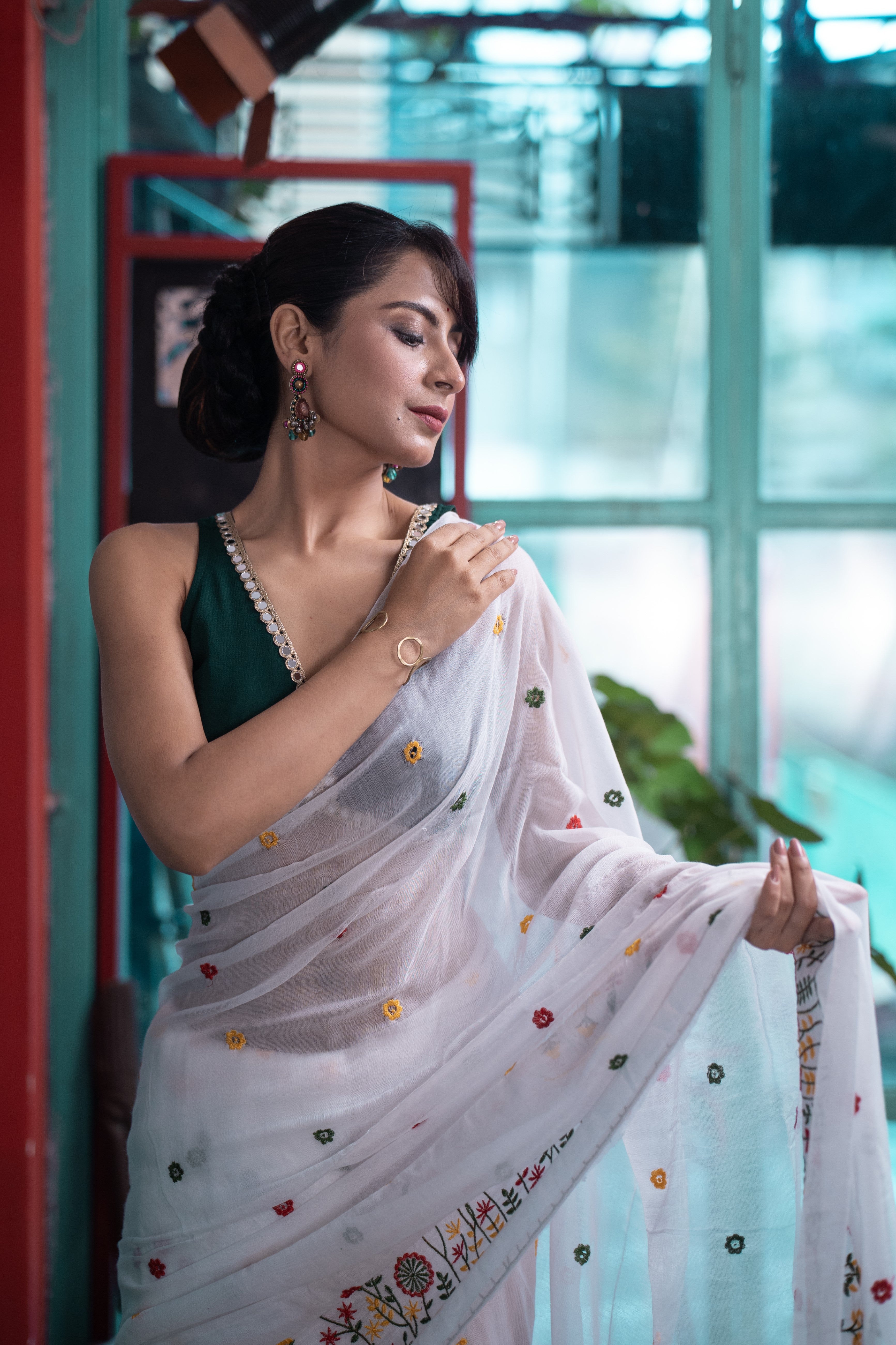 Mul Mul Cotton Embroidery Saree-White