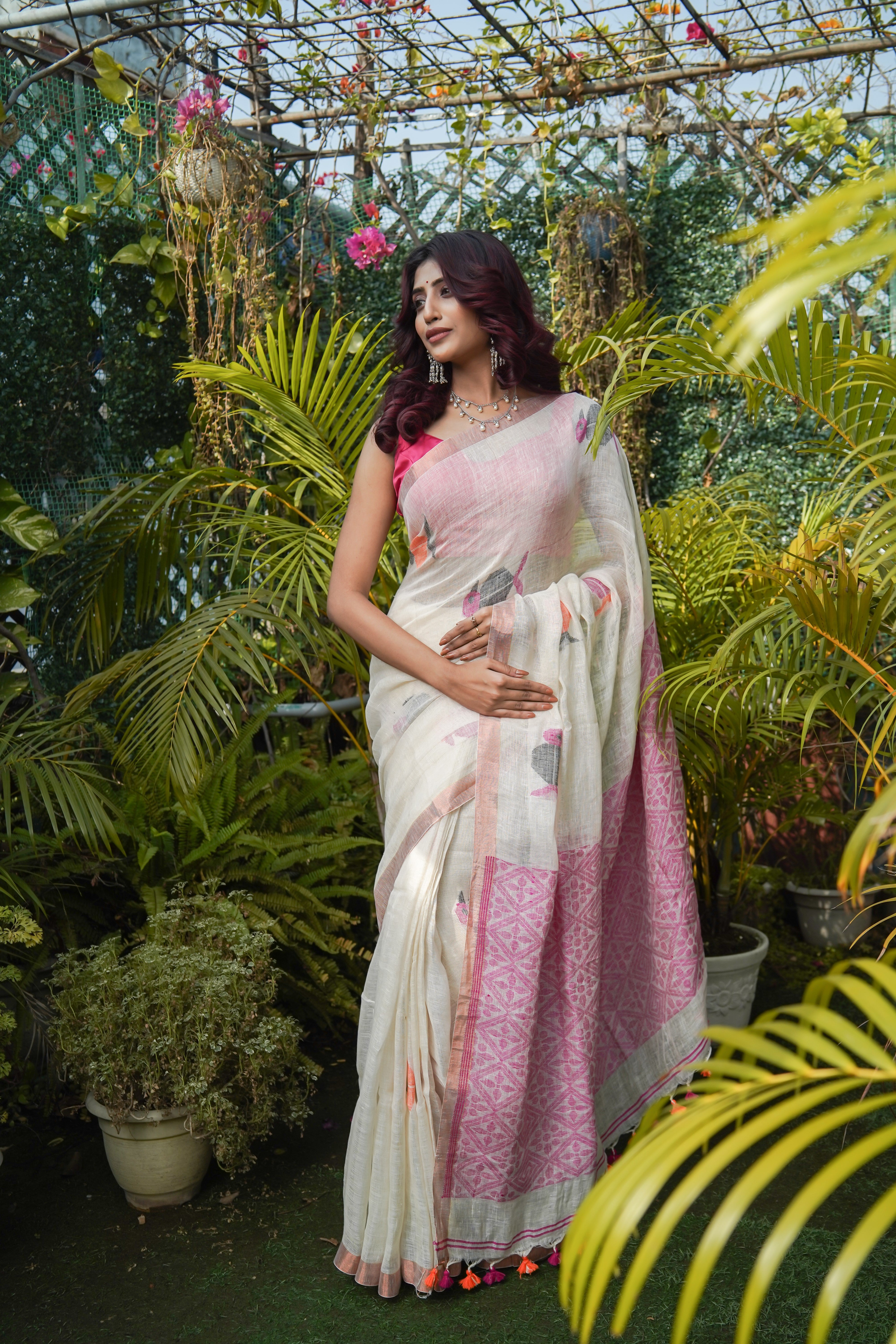 Handwoven White Linen Jamdani Saree with Penguin Animal Print
