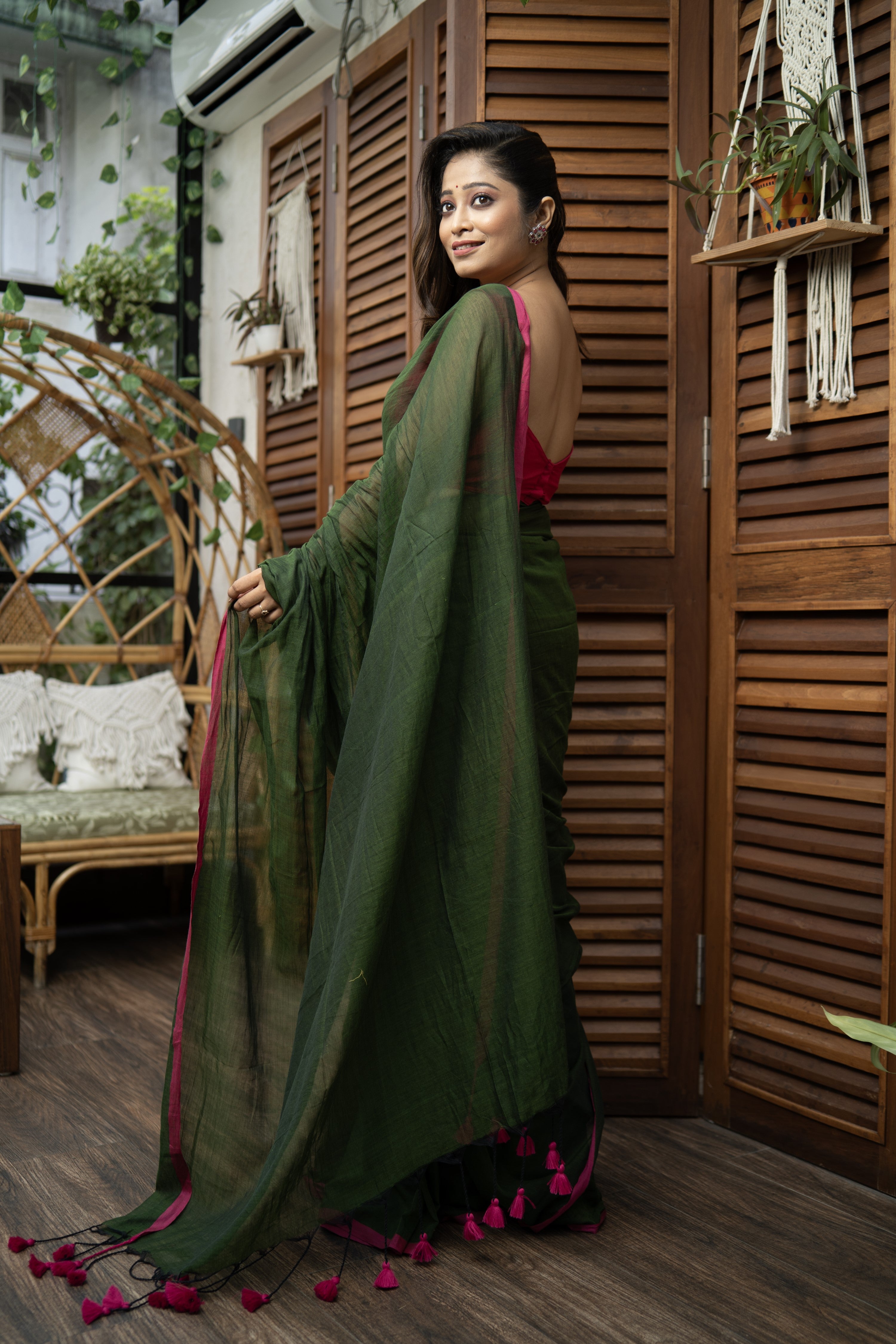 Dark green Pure Mulmul Cotton Saree with blouse piece