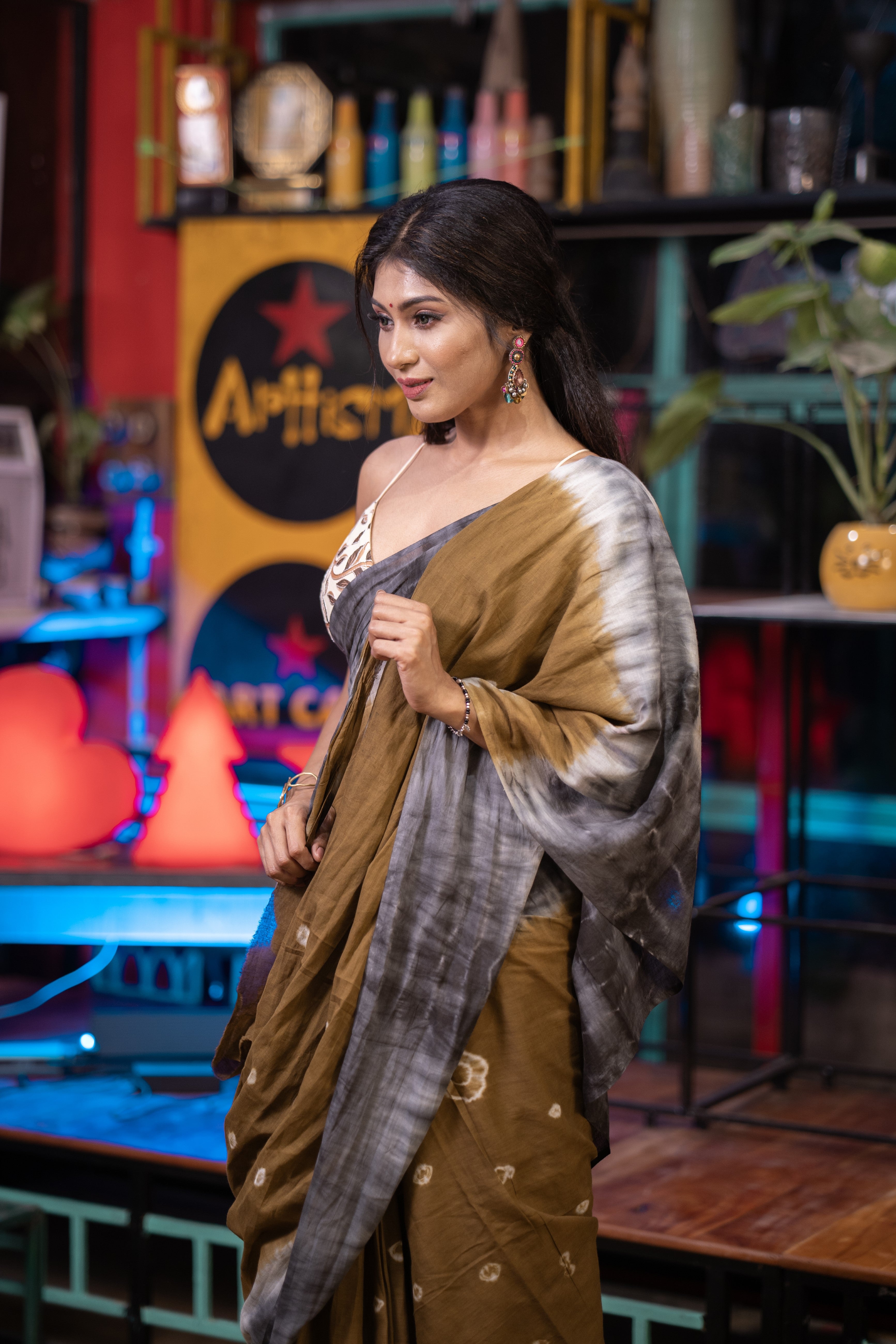 Bandhani Mulmul Cotton Saree- Ash brown