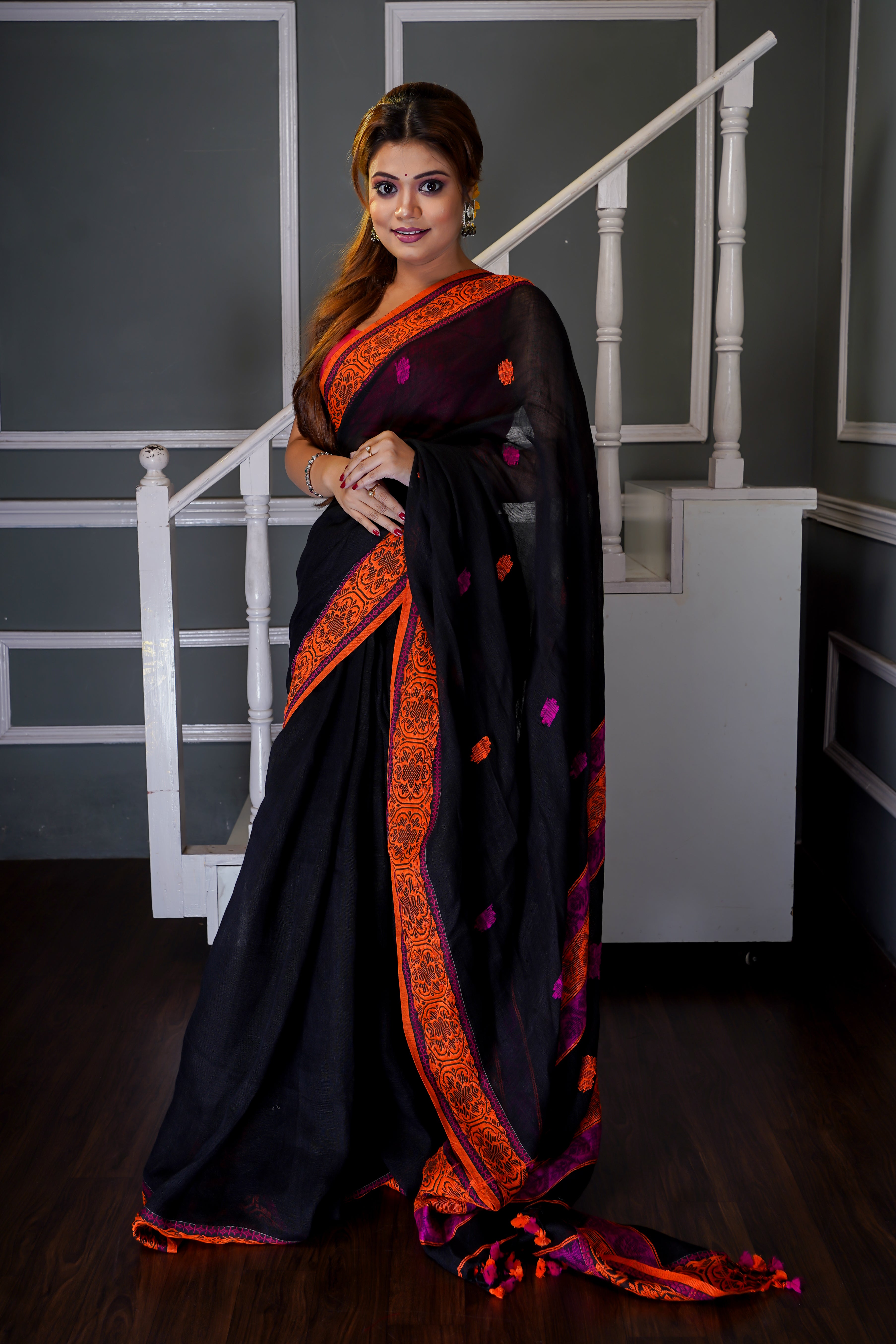 Black & Orange Linen Hand Woven Jamdani Saree