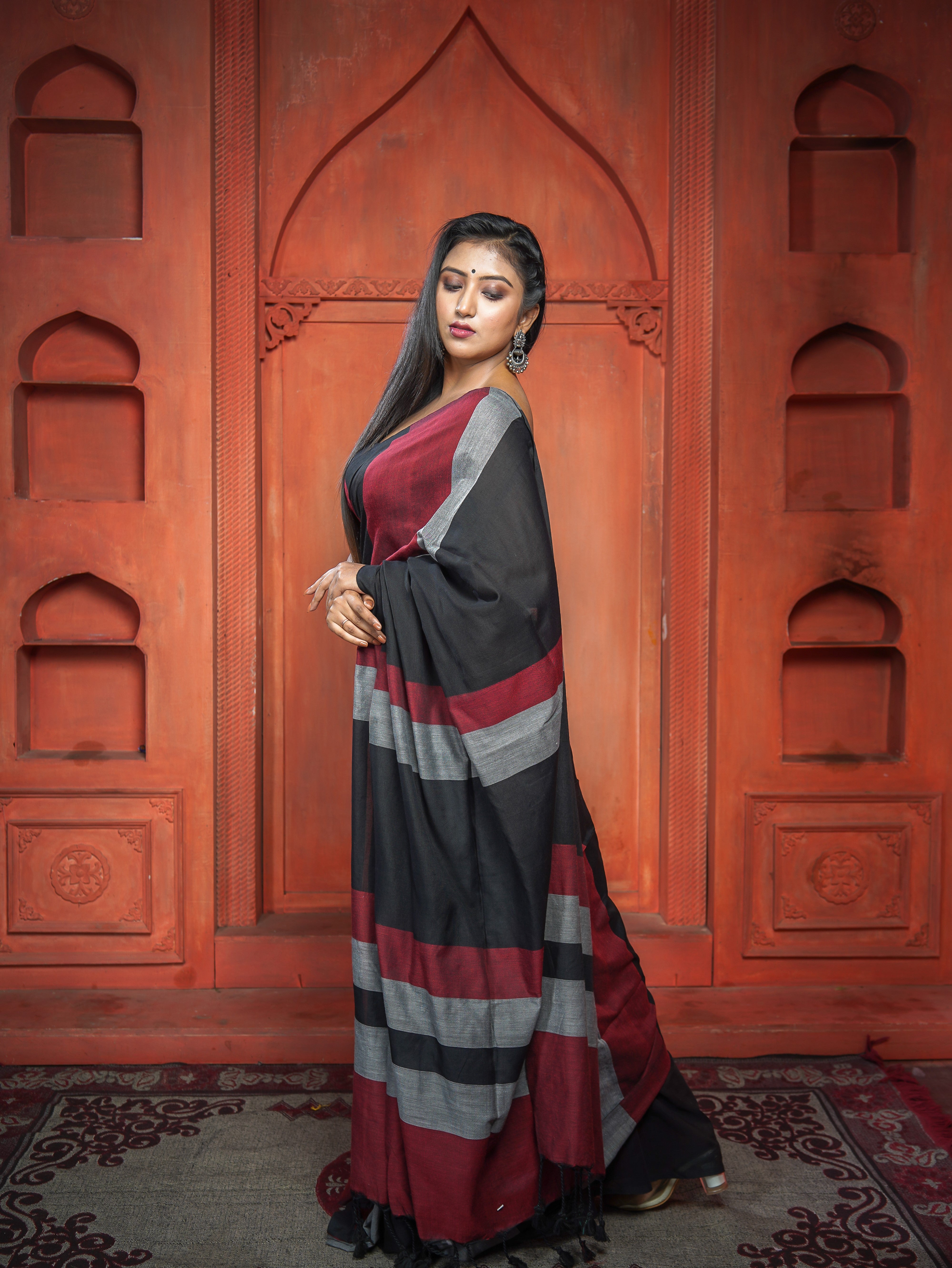 Black & Maroon Multicoloure Check Khadi Cotton Saree