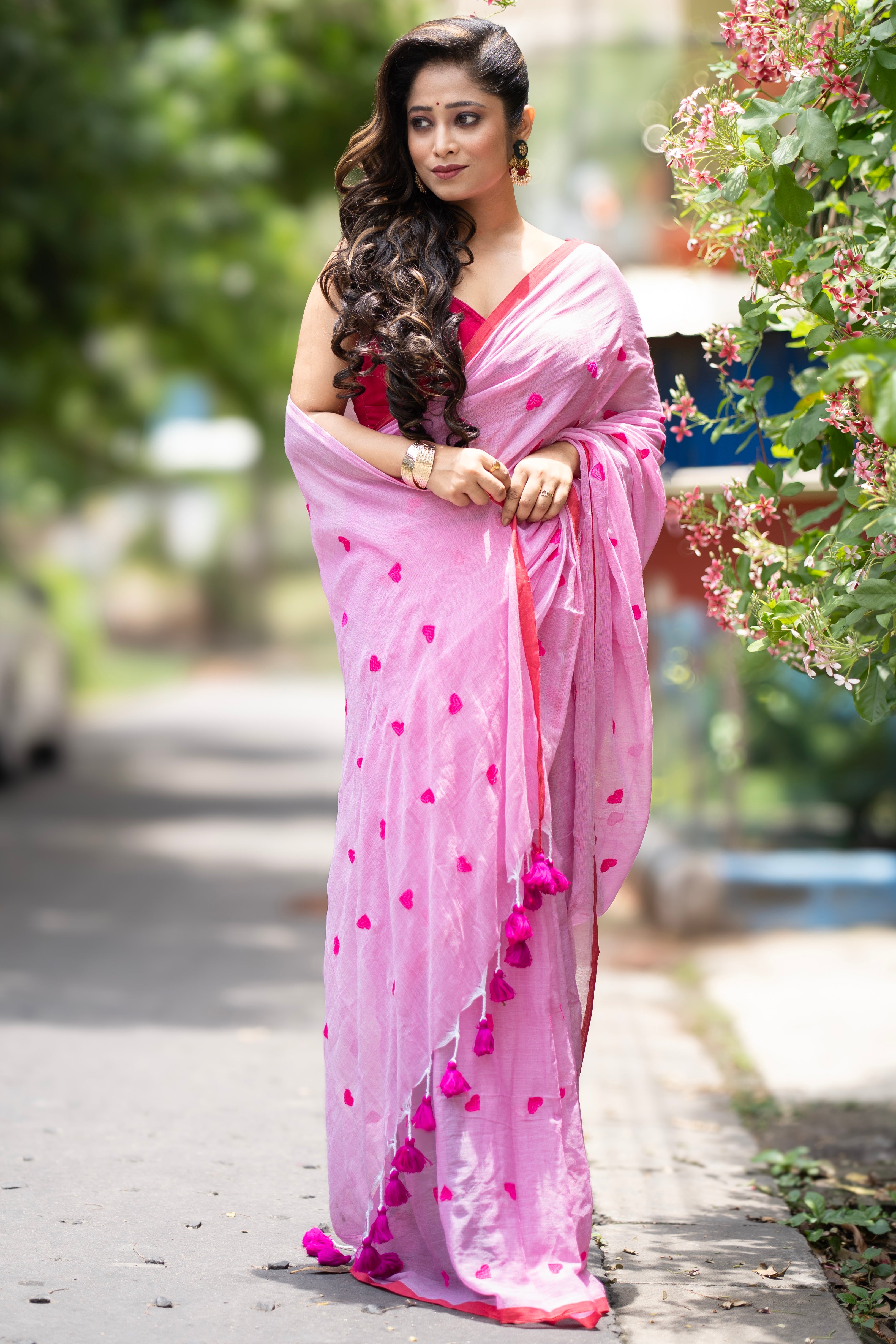 Love embroidery Pure Mulmul Cotton Saree- Pink and Rani