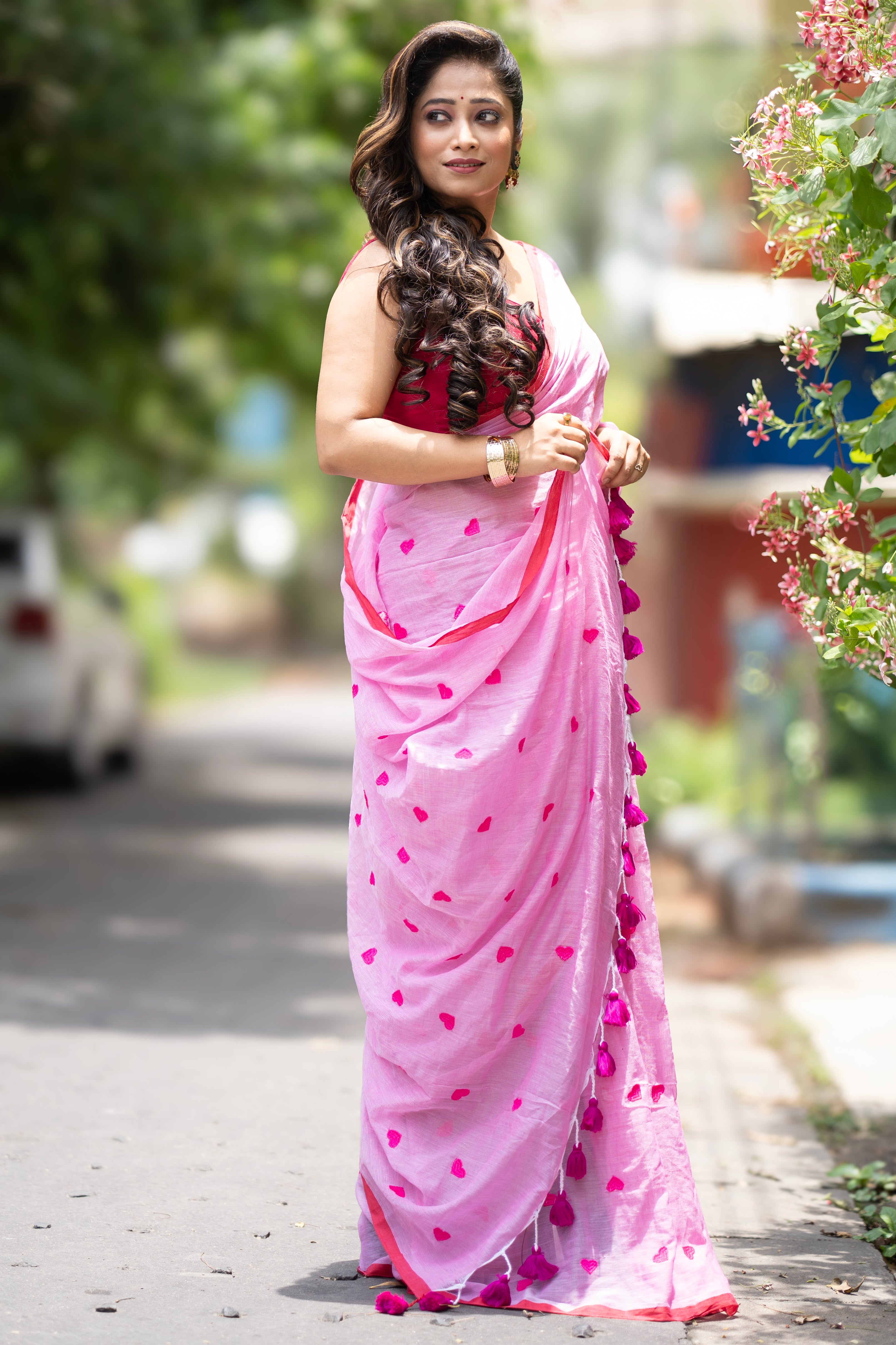 Love embroidery Pure Mulmul Cotton Saree- Pink and Rani