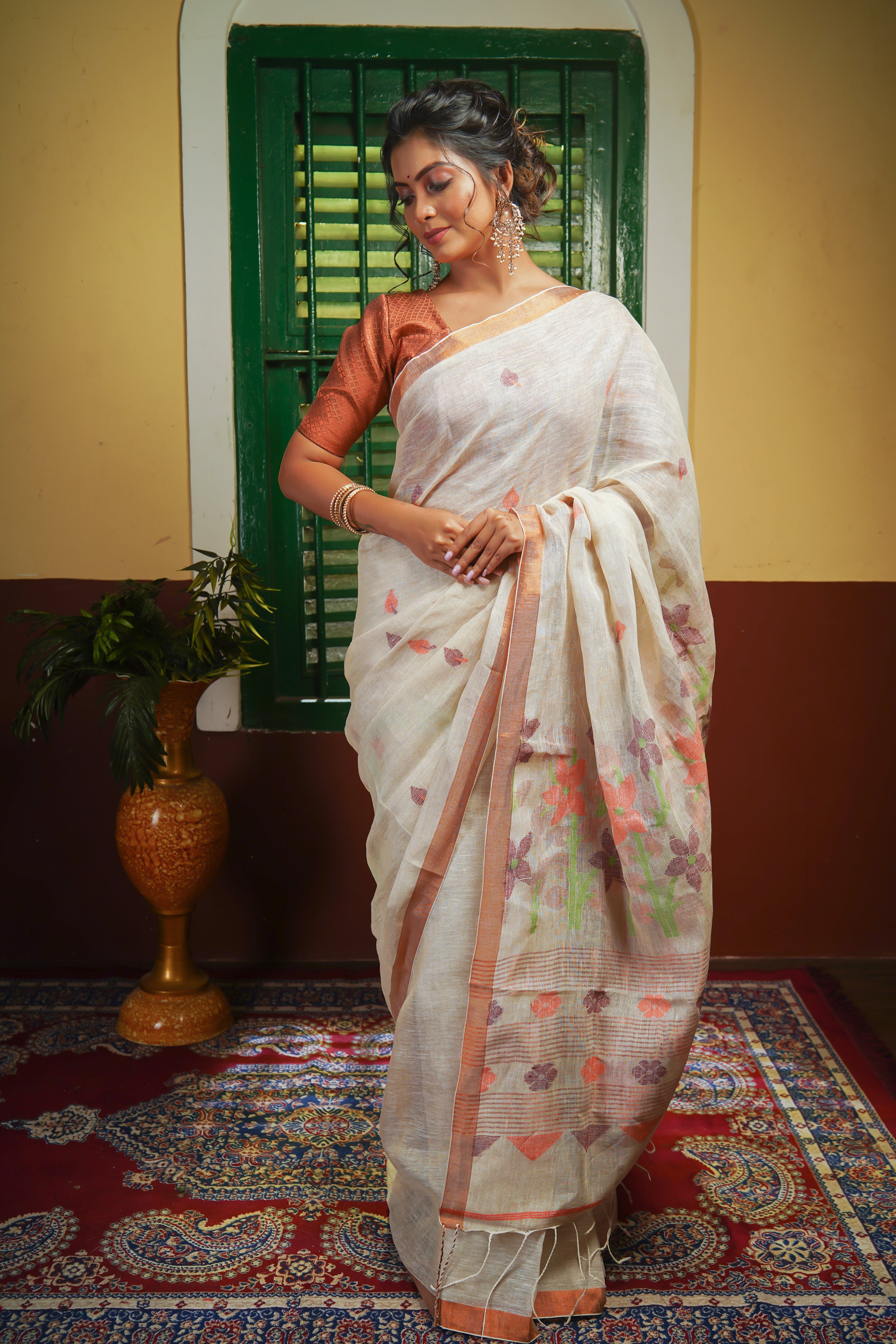 Beigh Pure Linen Handwoven Jamdani Saree