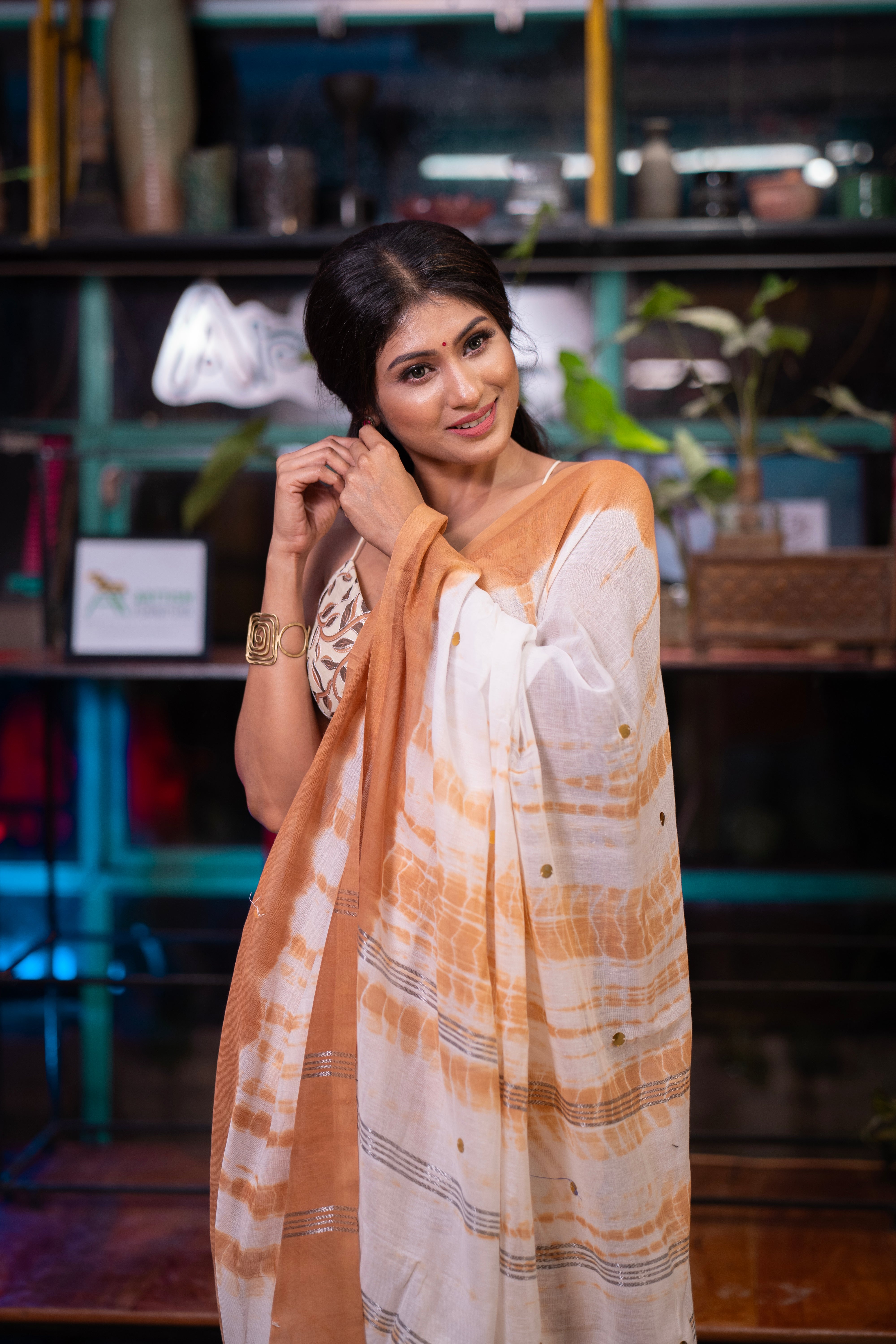White & Caffe Latte Shibori Gini Work Pure Mul Cotton Saree