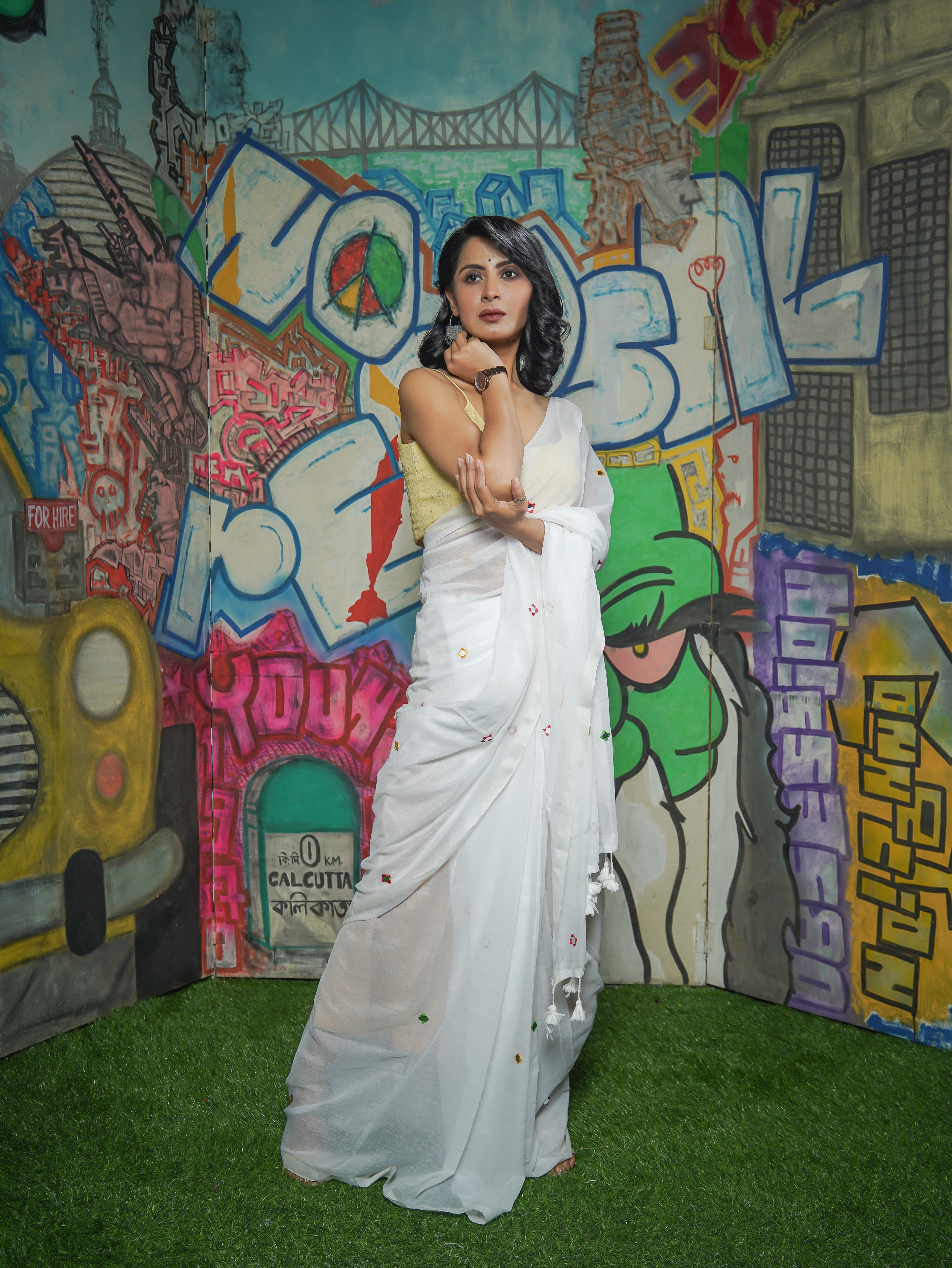 Pure Mul Cotton Mirror Work Saree- White