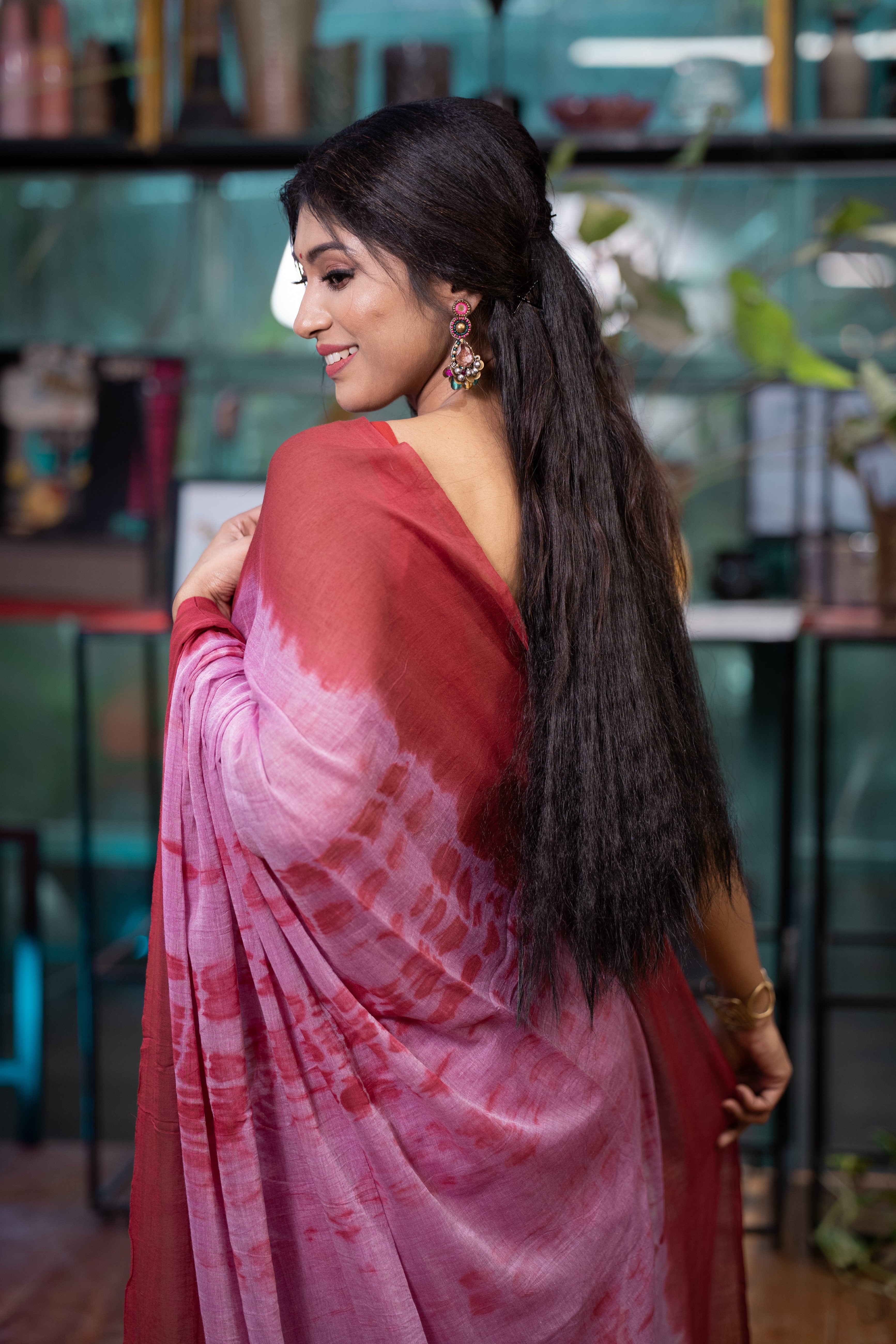Shibori Print Mulmul Cotton Saree- Maroon and Pink